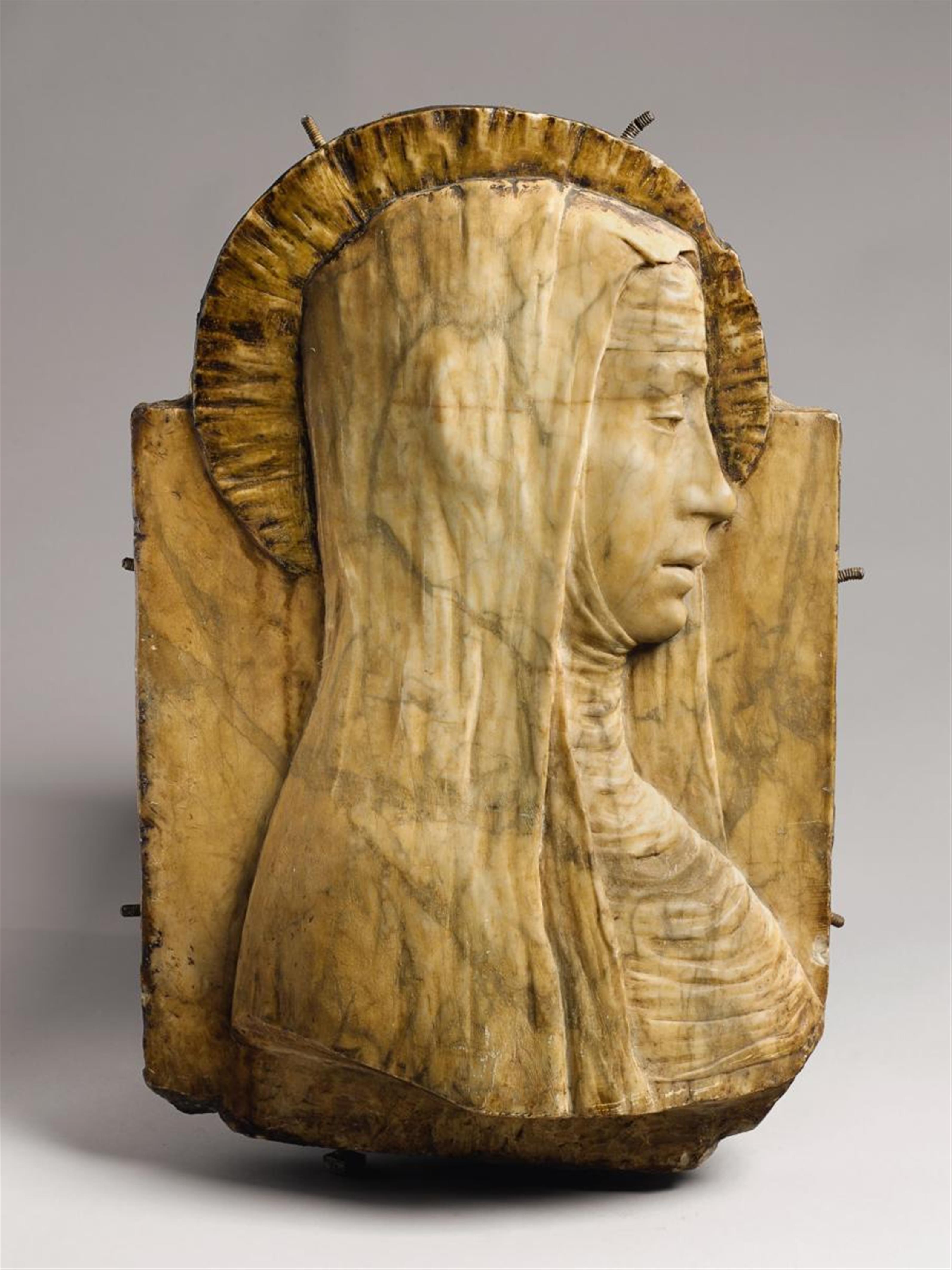 A LATE 15TH CENTURY TUSCAN MARBLE RELIEF OF THE VIRGIN - image-1