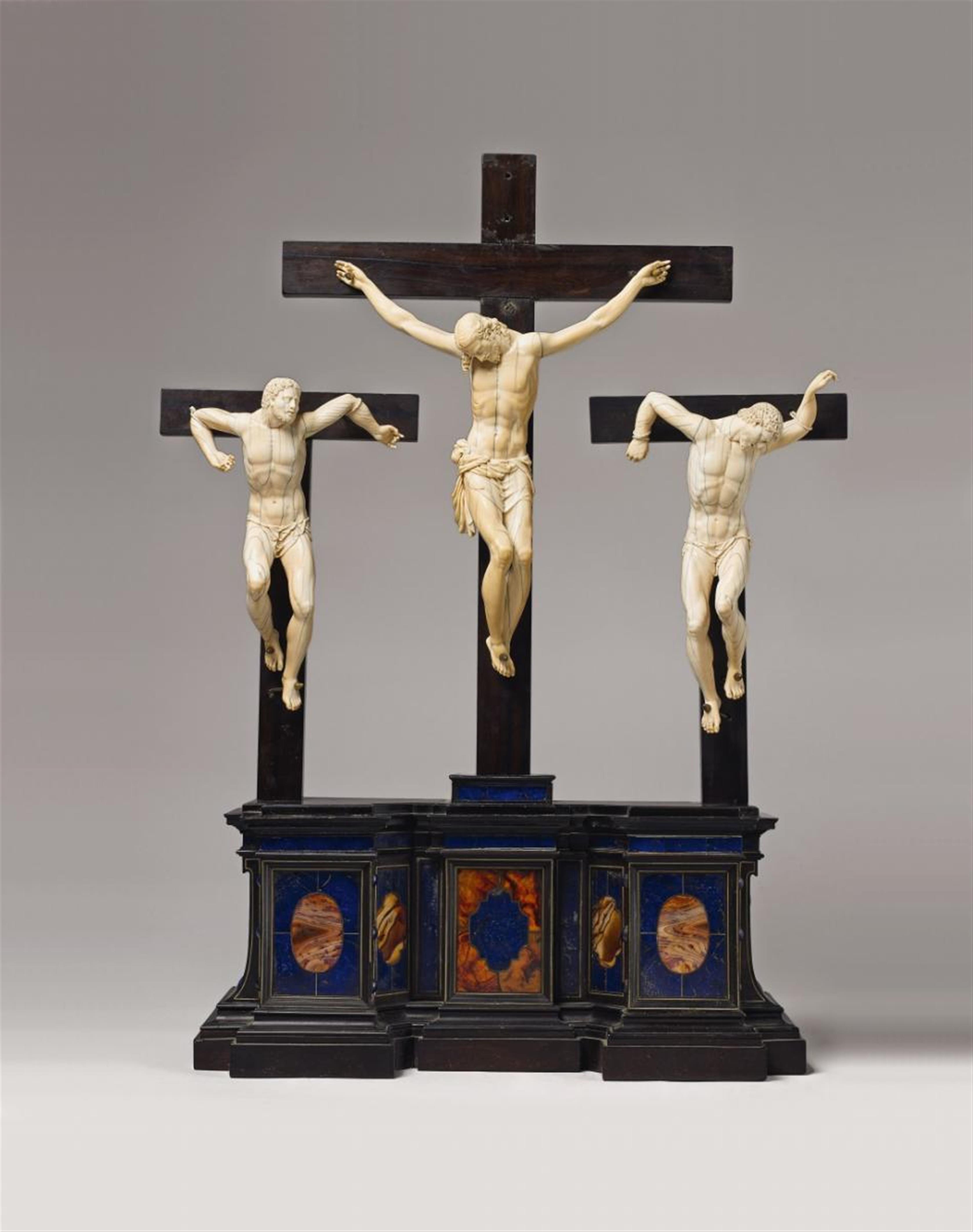 AN IVORY CRUCIFIXION GROUP WITH THE TWO THIEVES, SOUTH GERMANY, CIRCA 1640 - image-1