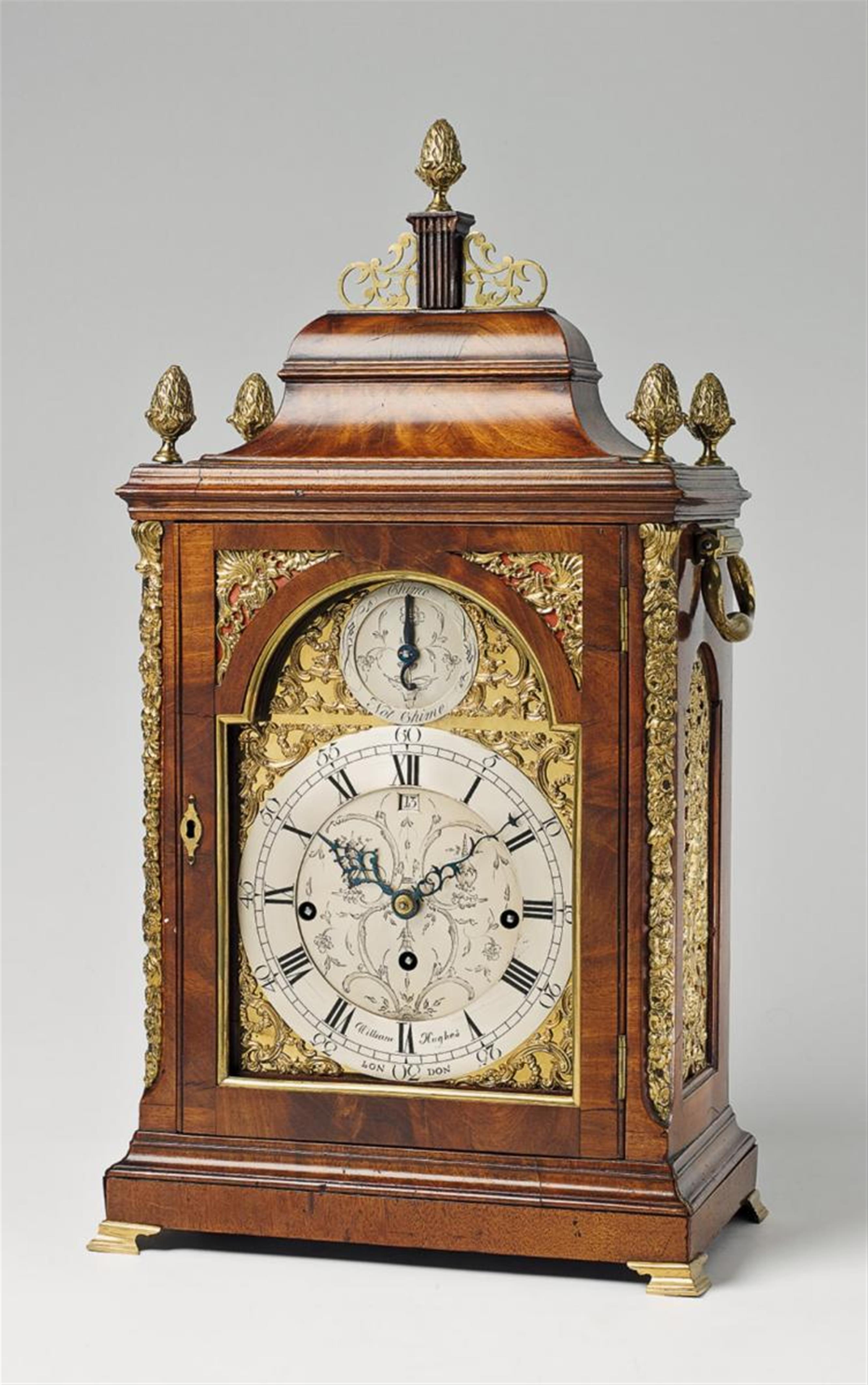 Chippendale period bracket clock - image-1