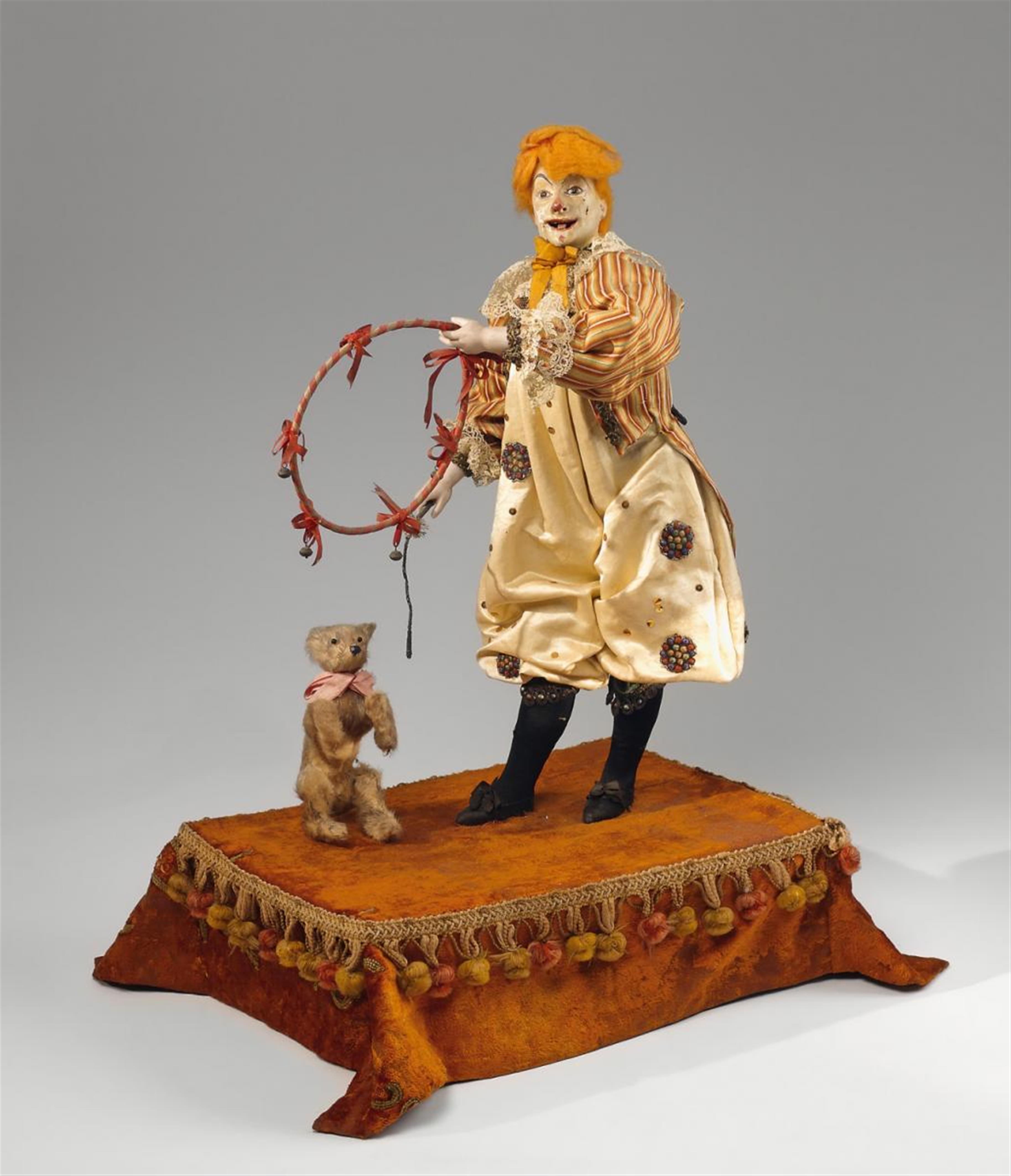 A musical automaton formed as a clown taming a bear - image-1