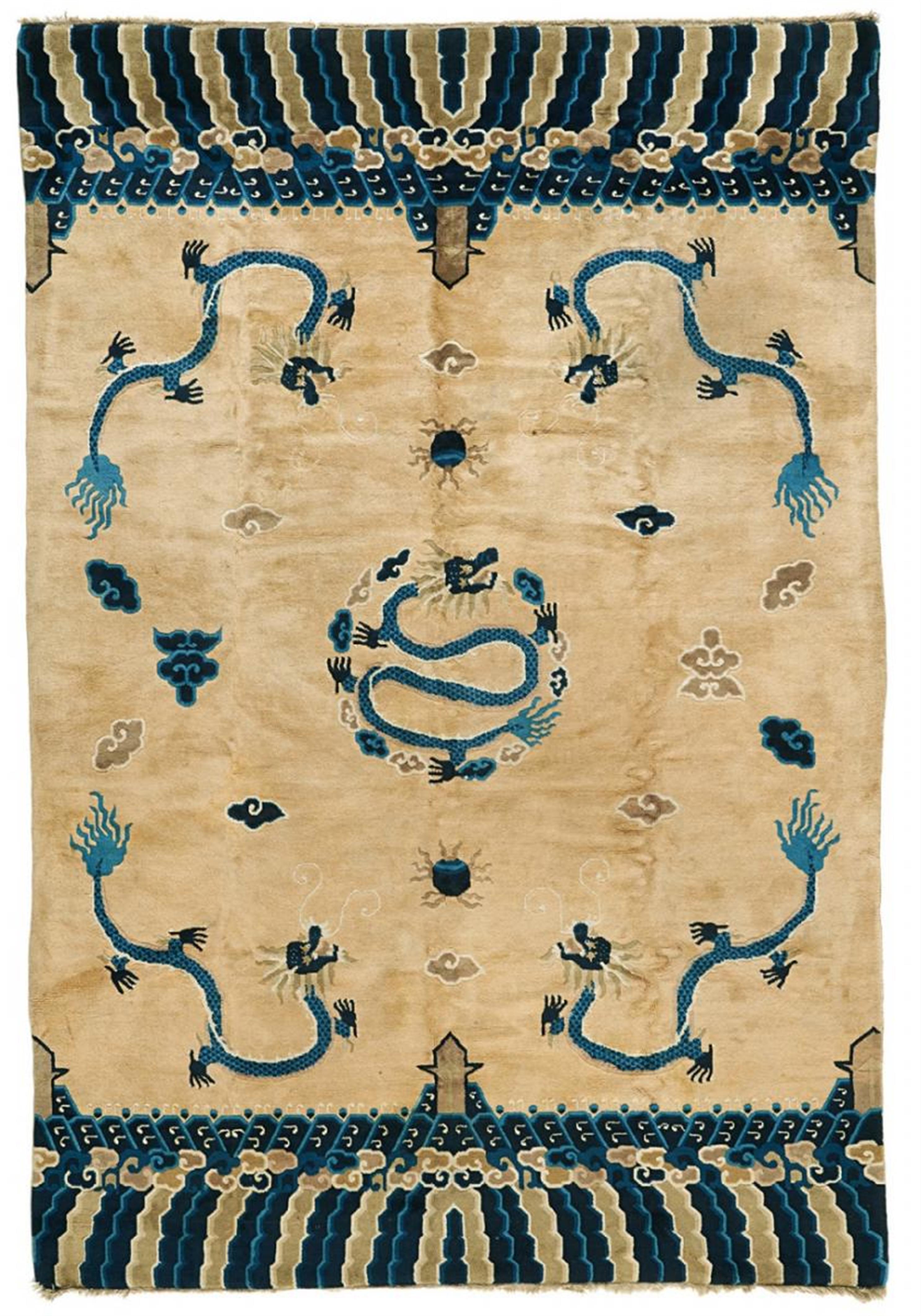 A Peking wool carpet 20th century - image-1