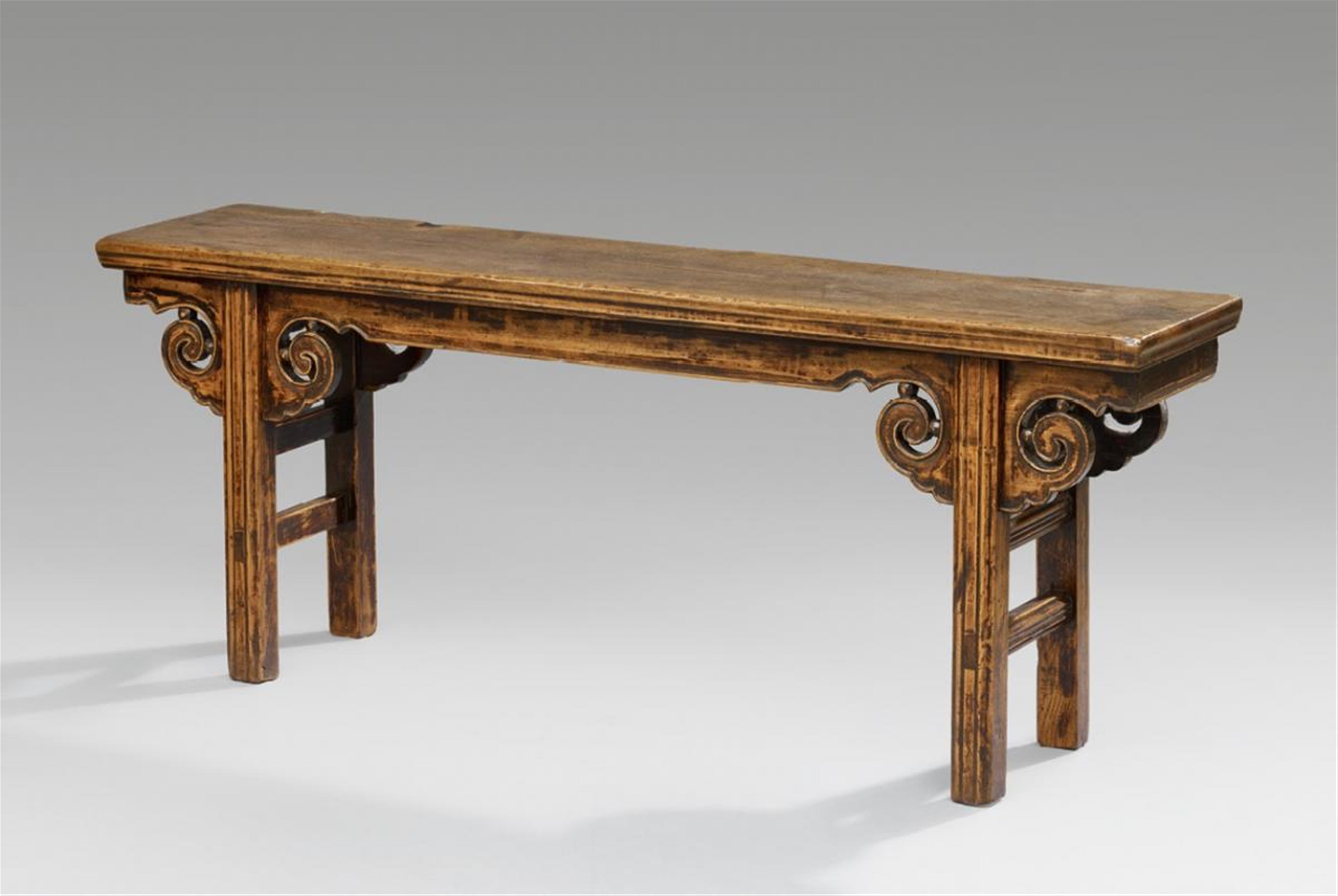 A low elm wood table. Late Qing dynasty - image-1