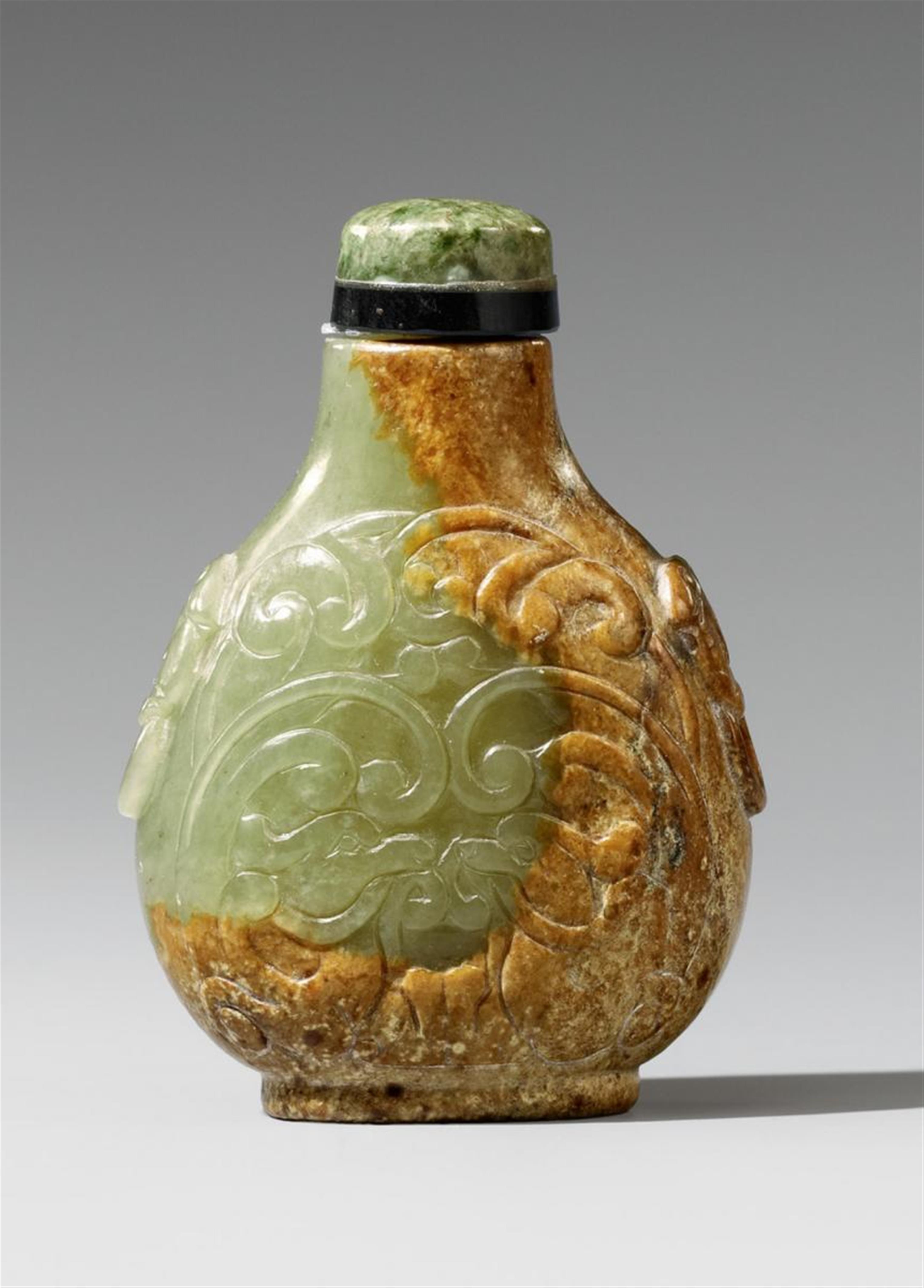 Snuff bottle. Jade. Qianlong-Ära - image-1