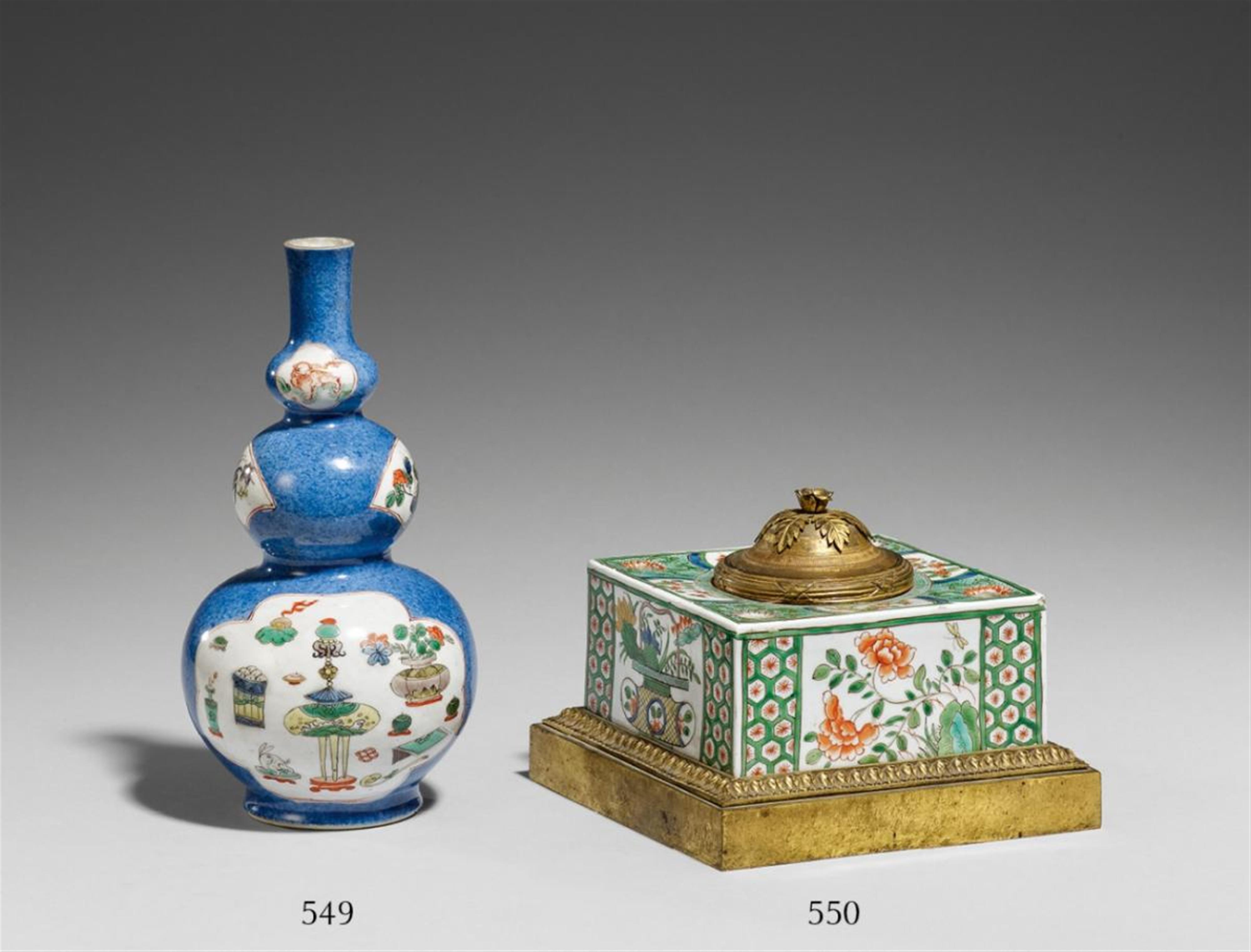 Famille verte Doppelkürbisvase mit famille verte-Dekor. Kangxi-Periode (1662-1722) - image-2