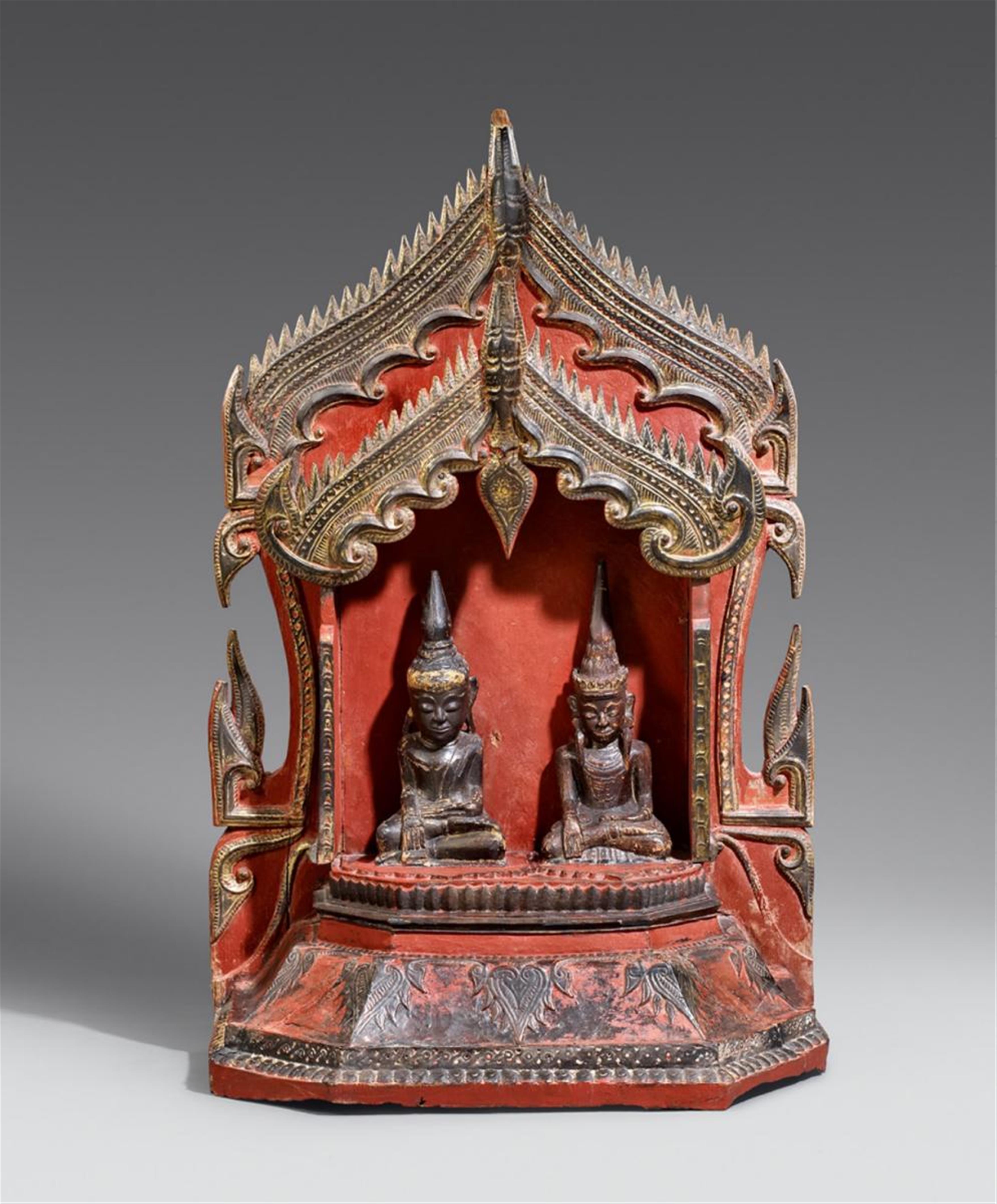 A large Burmese Shan style lacquered wood shrine. Late 19th century - image-1
