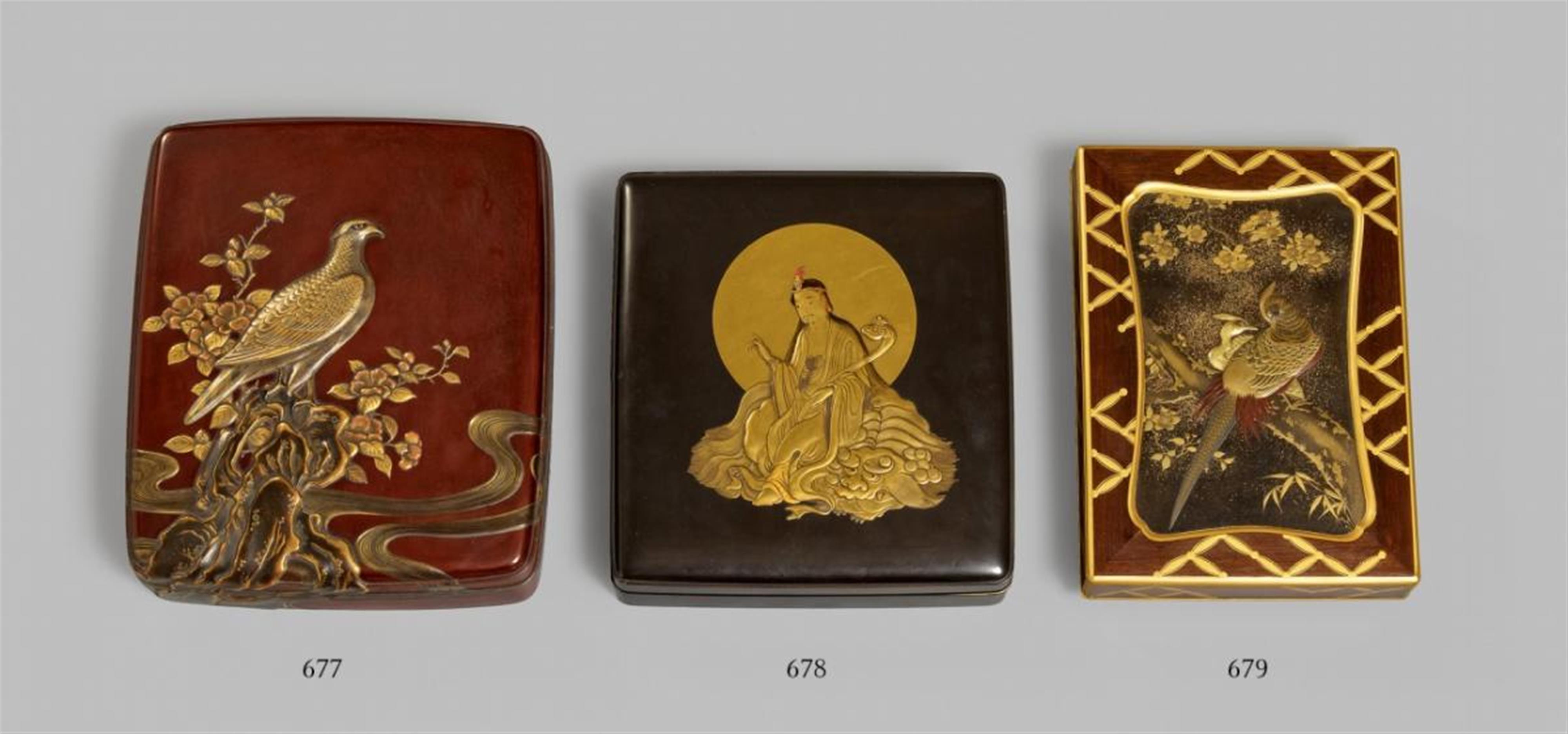 A wood and lacquer suzuribako. Around 1900 - image-1