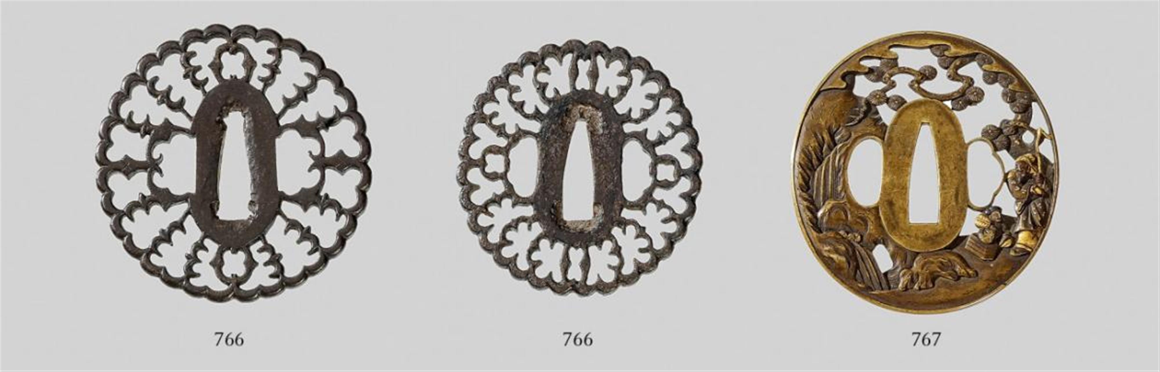 Daishô Kyô sukashi-tsuba. Eisen. 17. Jh. - image-1