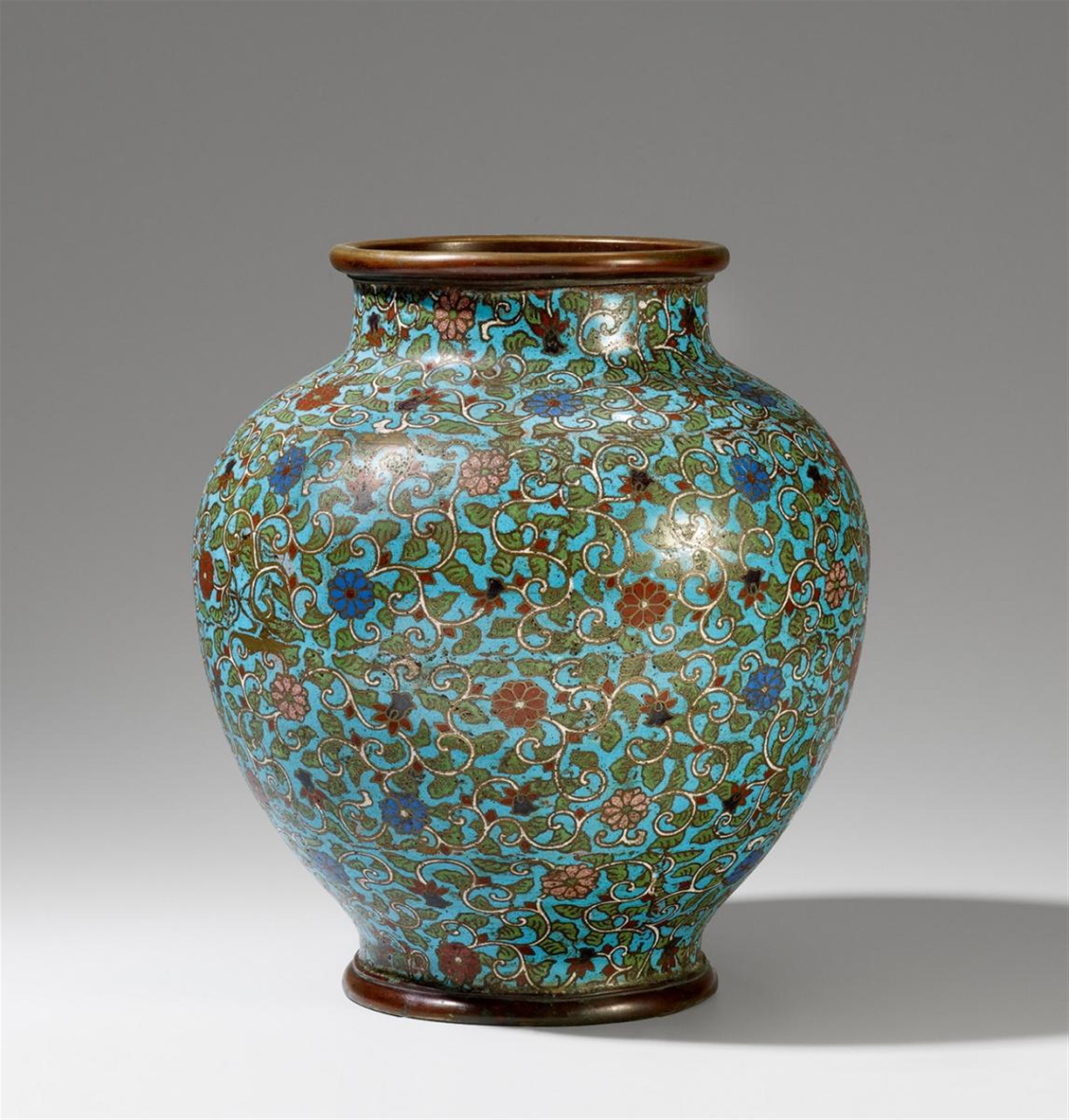 A large champlevé enamel vase. Second half 19th century - image-1