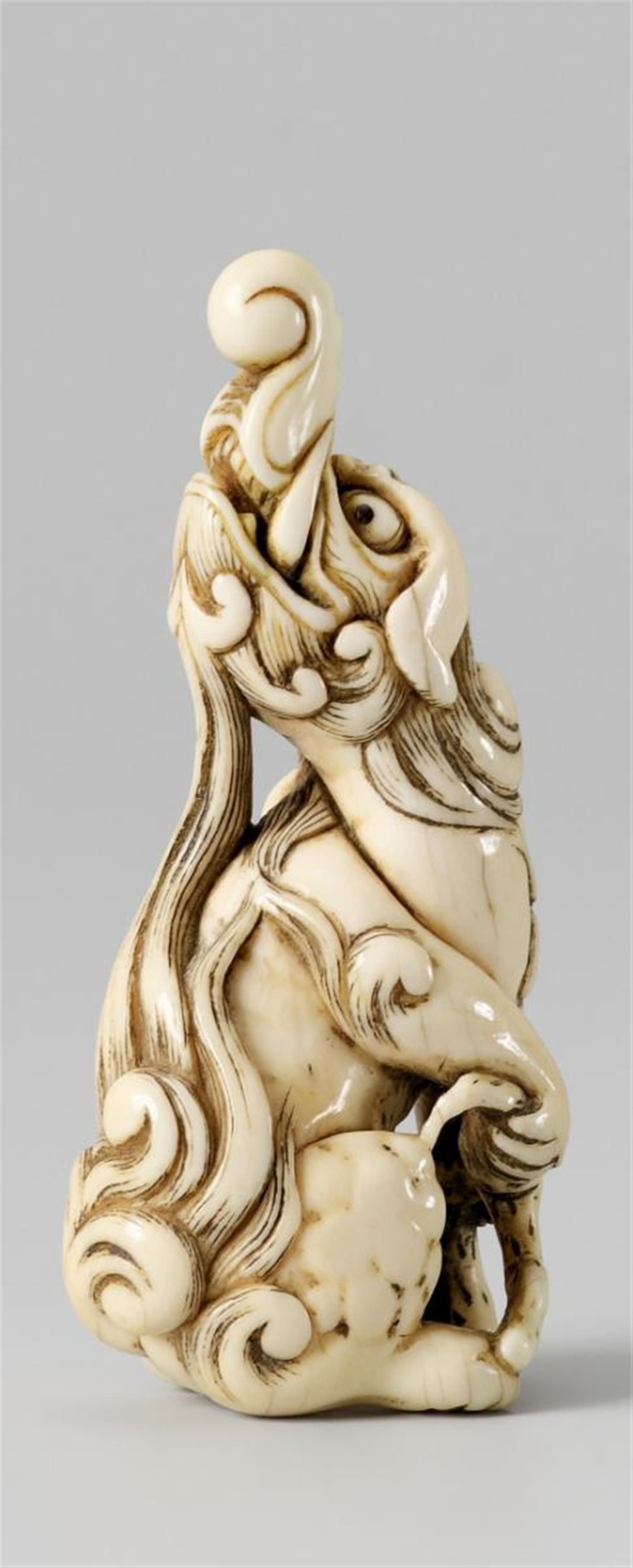 A fine Kyoto school ivory netsuke of a baku. Late 18th century - image-1