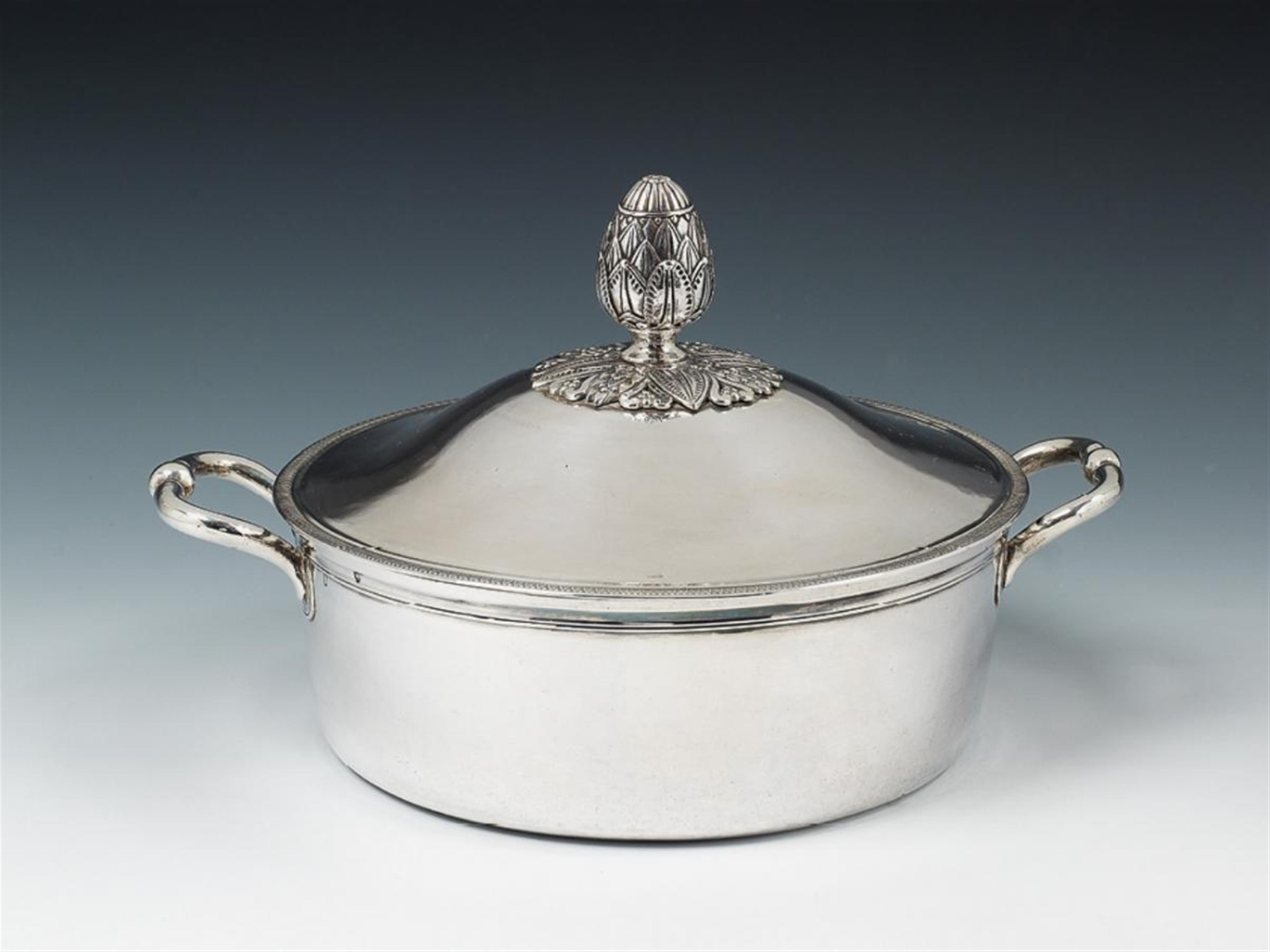 A Parisian silver dish and cover. Marks of Jean-Nicolas Boulanger, 1809 - 38. - image-1