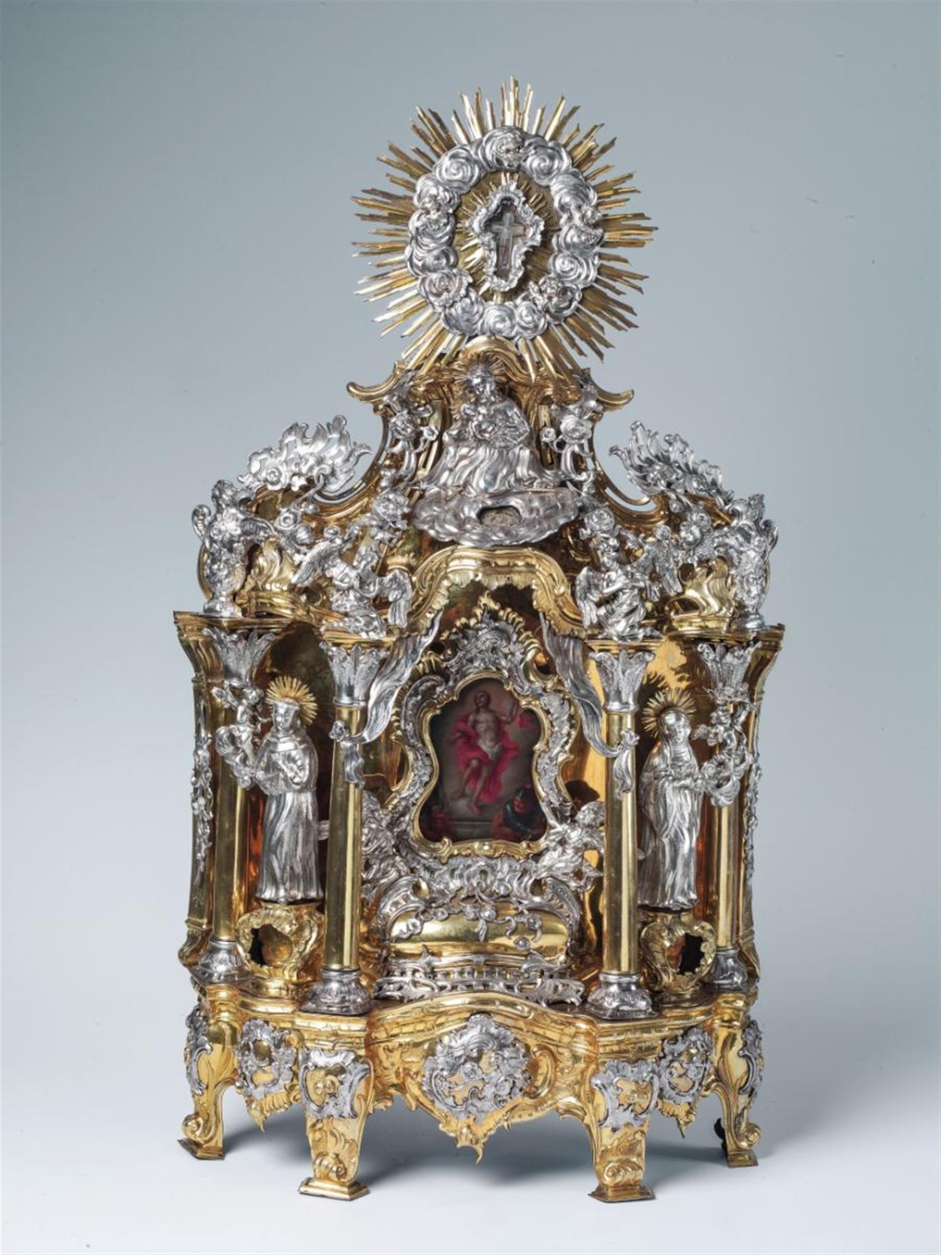 An important Rococo copper, silver and partially gilt domestic altar. Probably Salzburg, Johann Michael Hofstätter, ca. 1770. - image-1