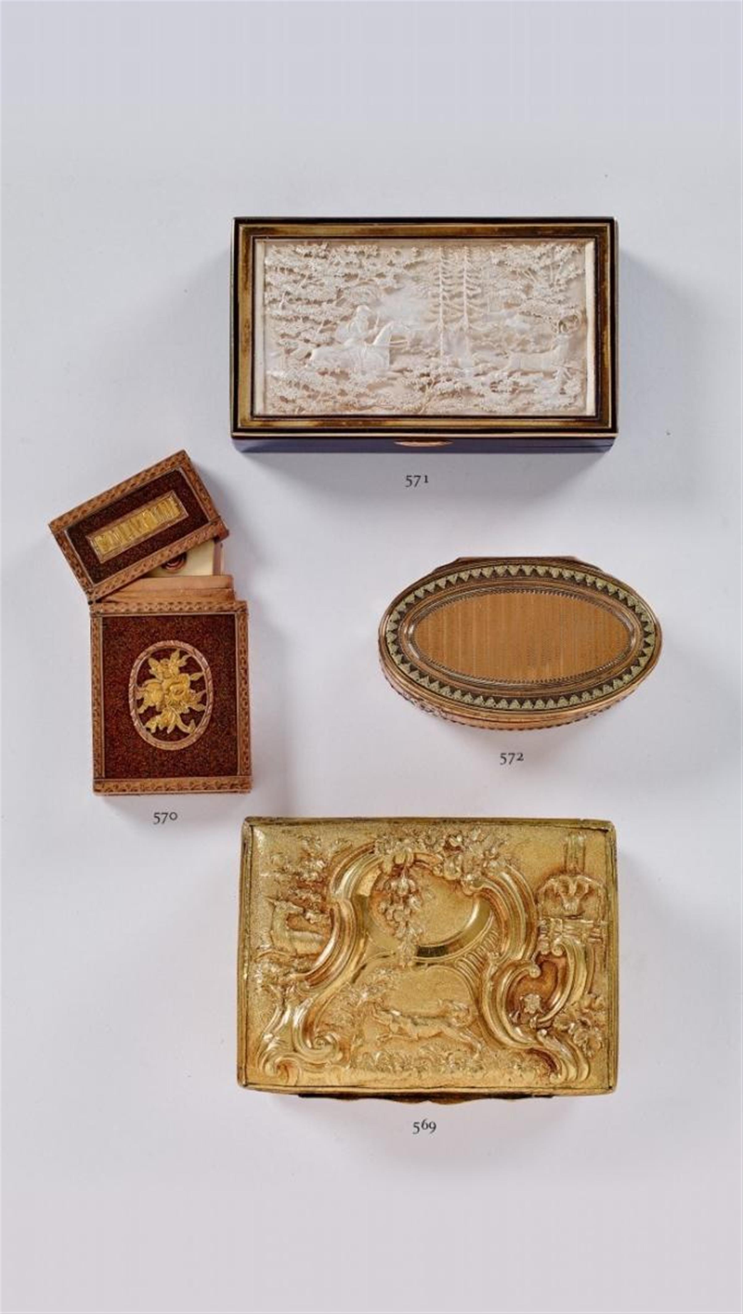 A Parisian tortoiseshell, enamel and 18k gold snuff box with a silver hunting scene relief to the lid. - image-1