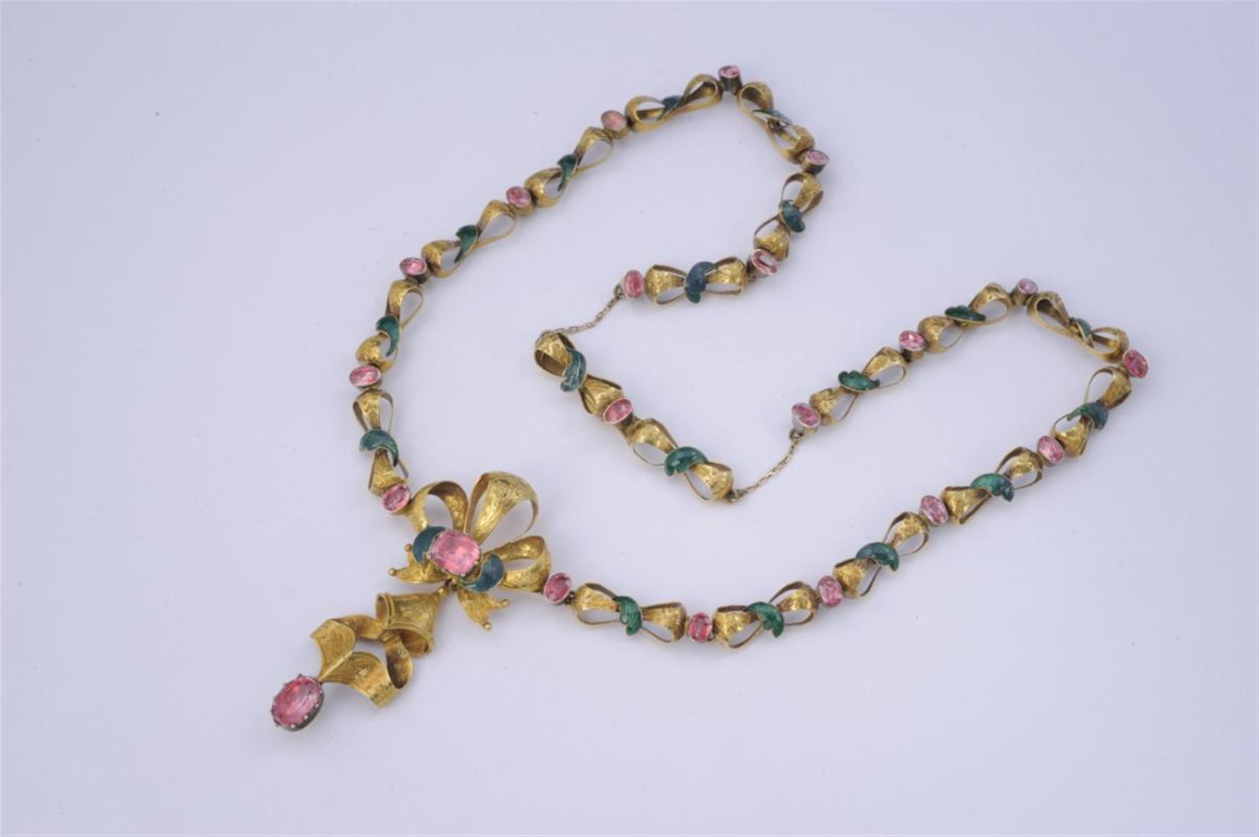 A 14k enamelled sheet gold Biedermeier necklace. - image-1