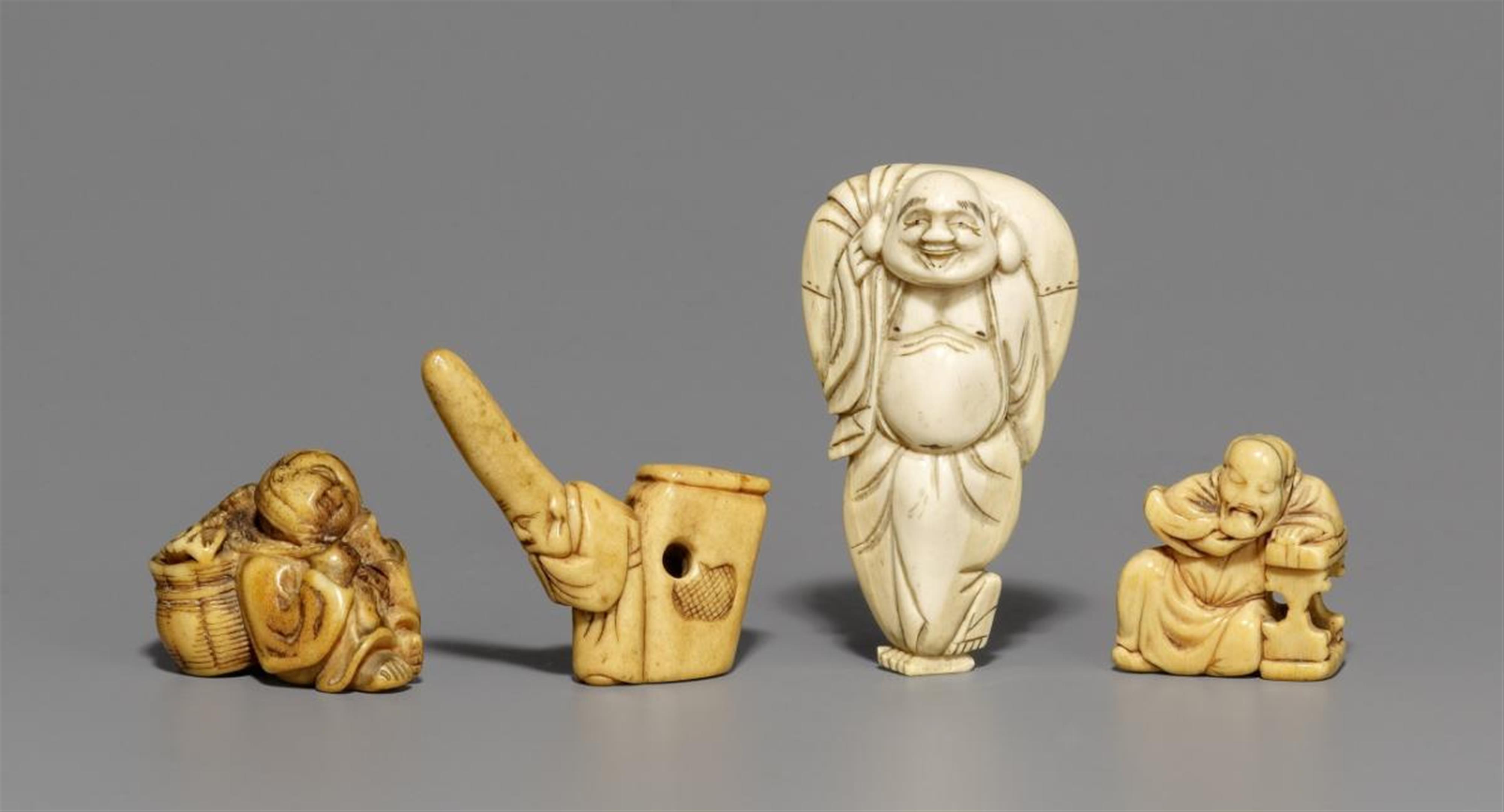 Vier Netsuke. Elfenbein und Hirschorn. Frühes 19. Jh. - image-1