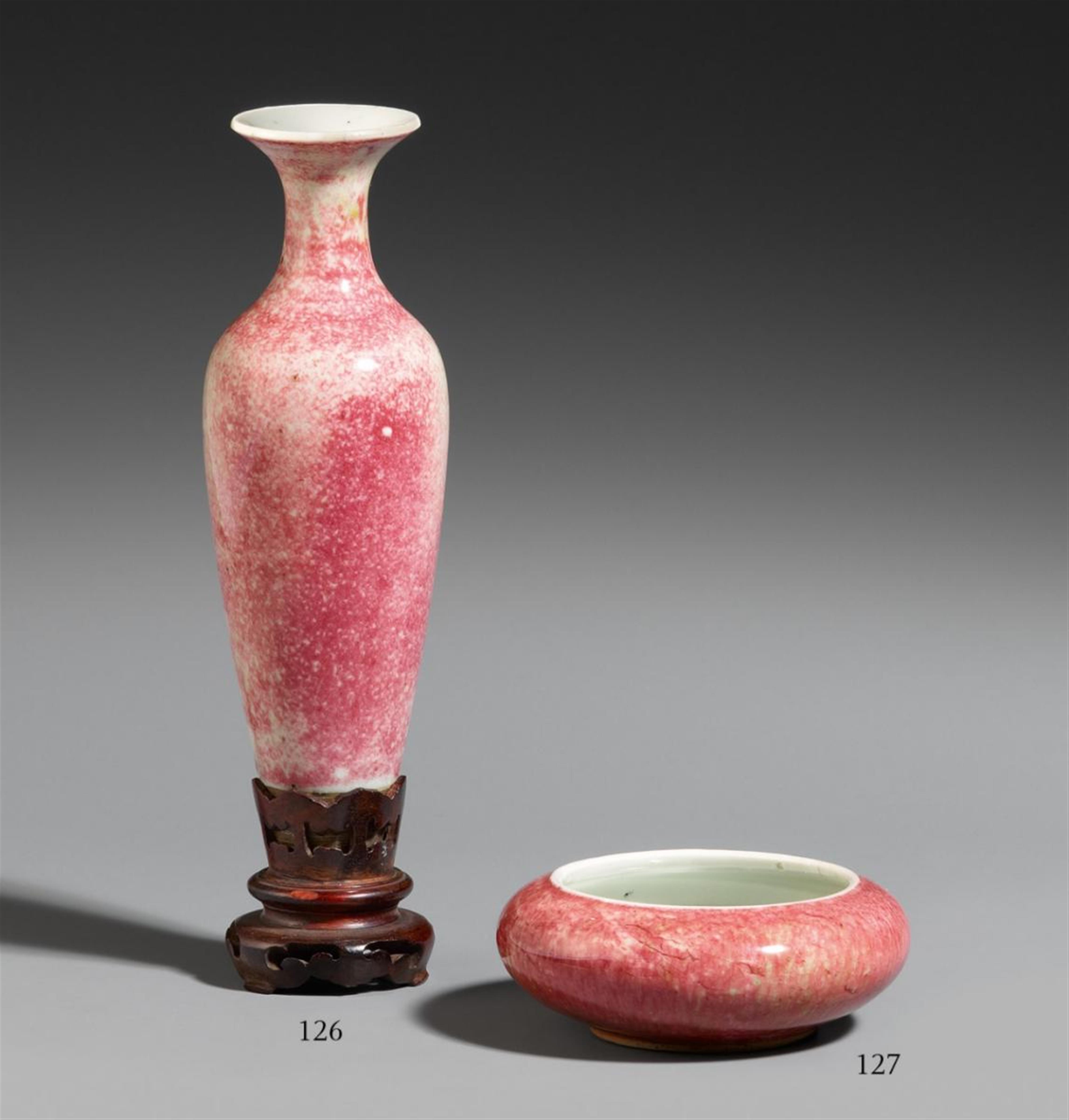 Peachbloom Guanyin liuyeping-Vase. Guangxu-Periode (1875-1908) - image-1