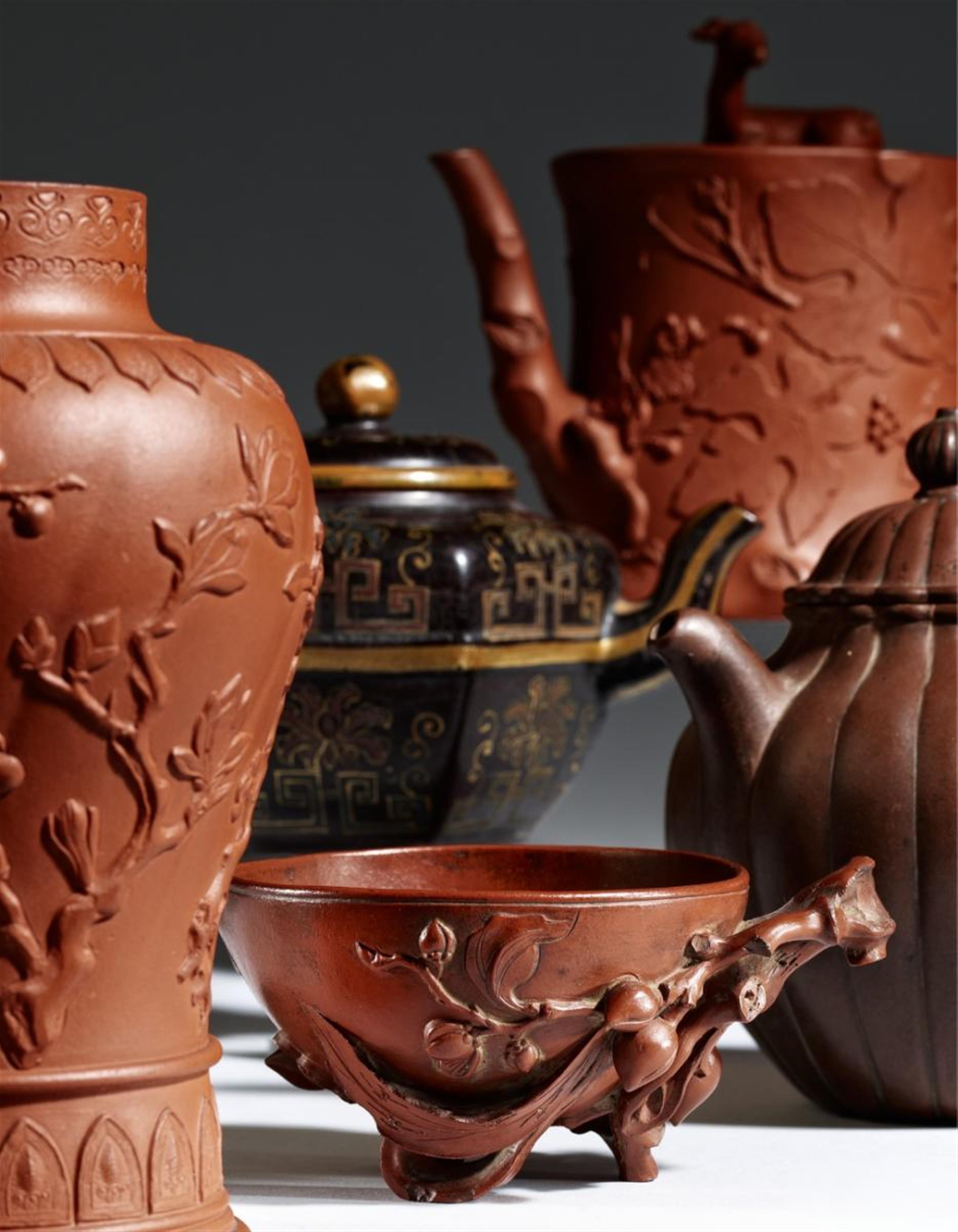 Balusterförmige Yixing-Vase. 1. Hälfte 18. Jh. - image-2