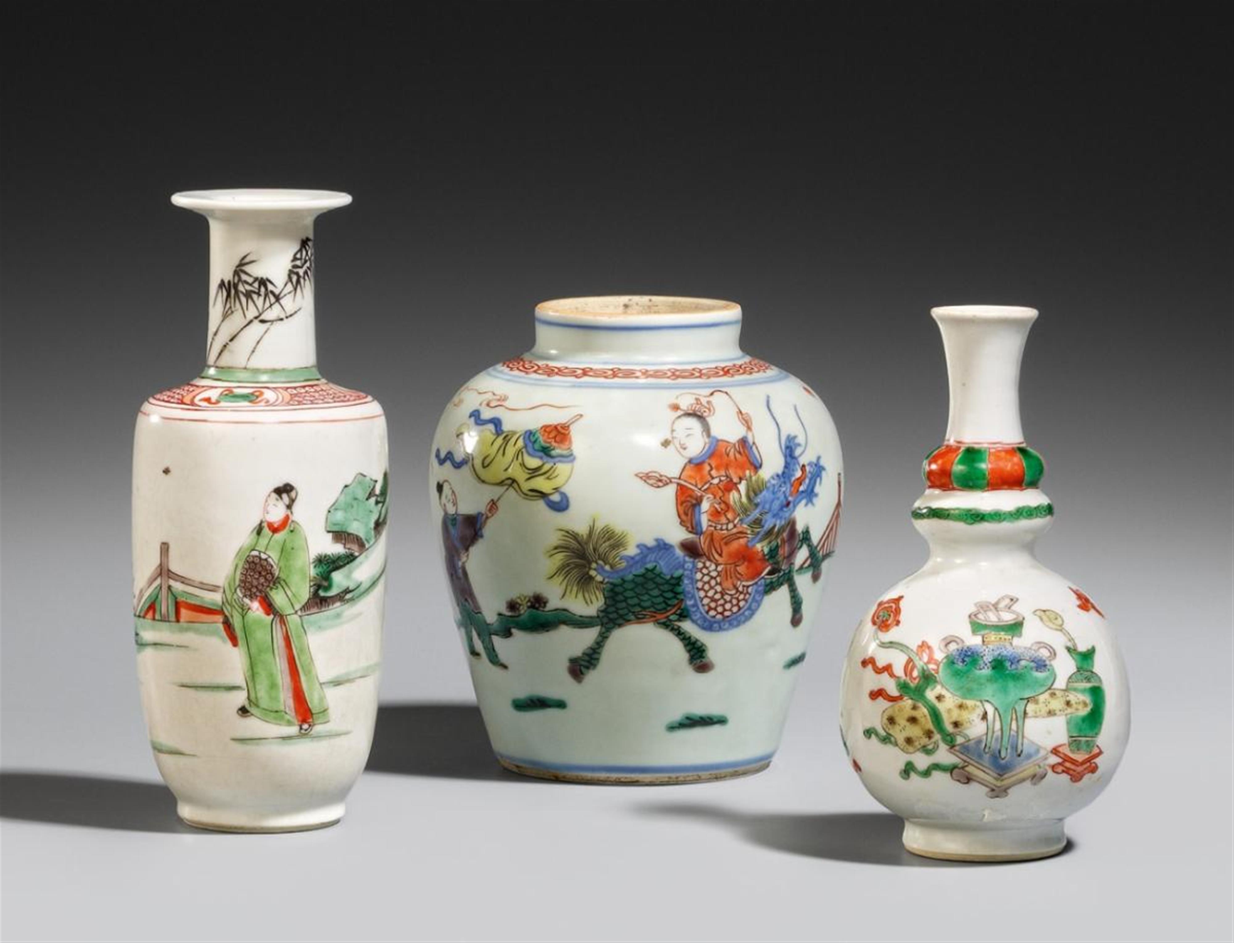 Three famille verte vases. 19th century - image-1