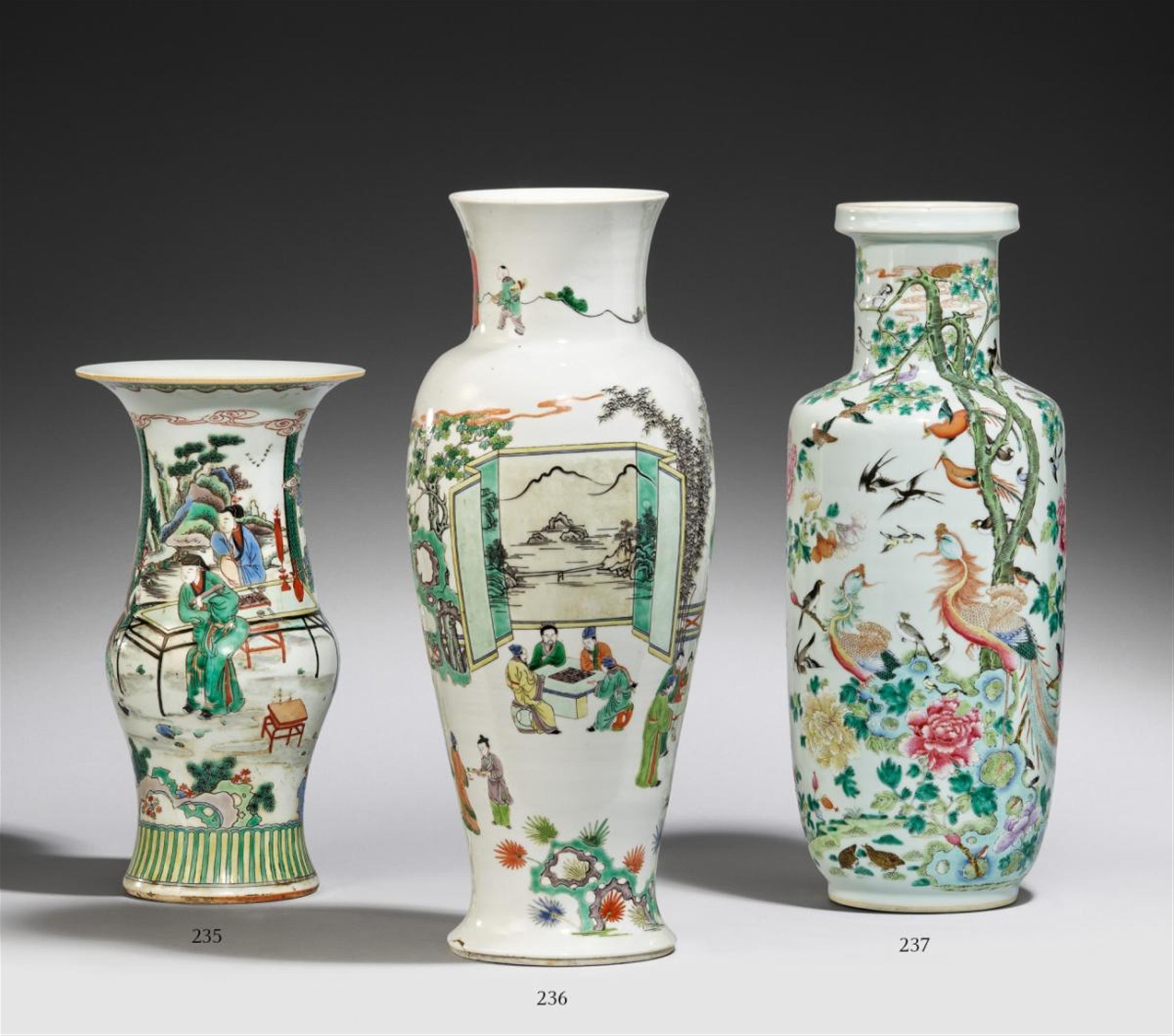 A famille rose rouleau vase. 20th century - image-1