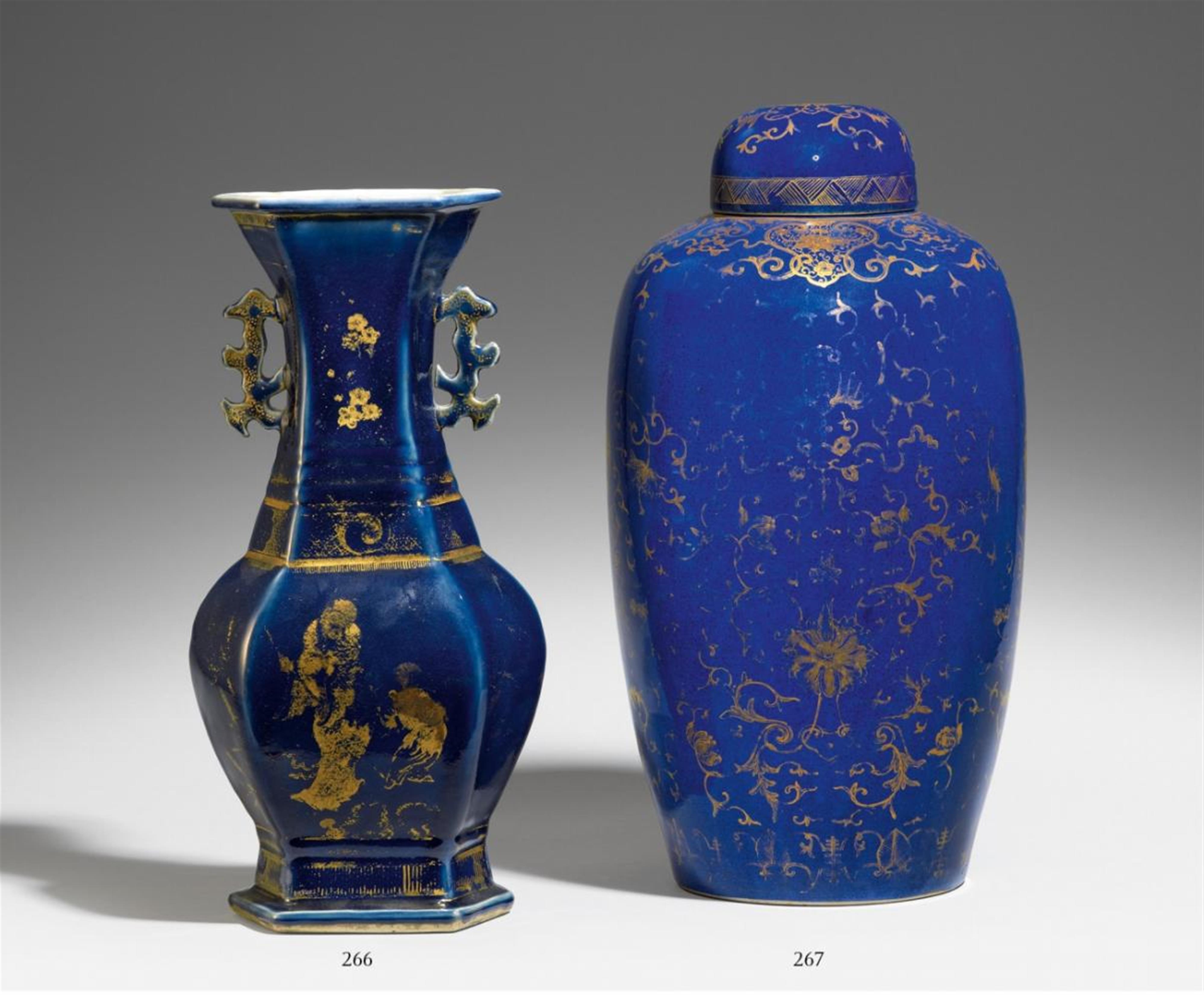 A blue baluster-shaped vase with gold decoration. 18th/19th century - image-1