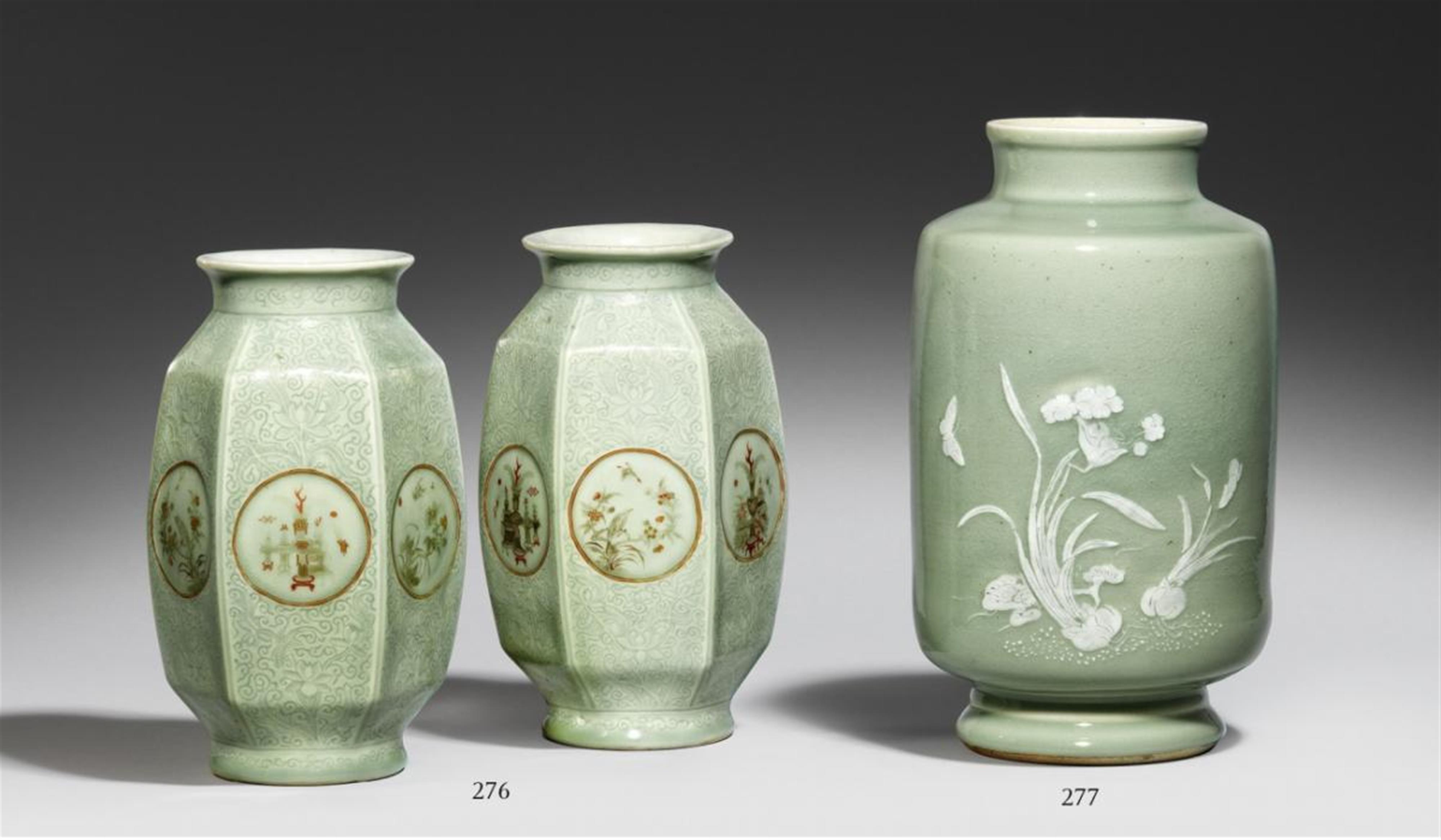A pair of celadon-glazed vases. 20th century - image-1