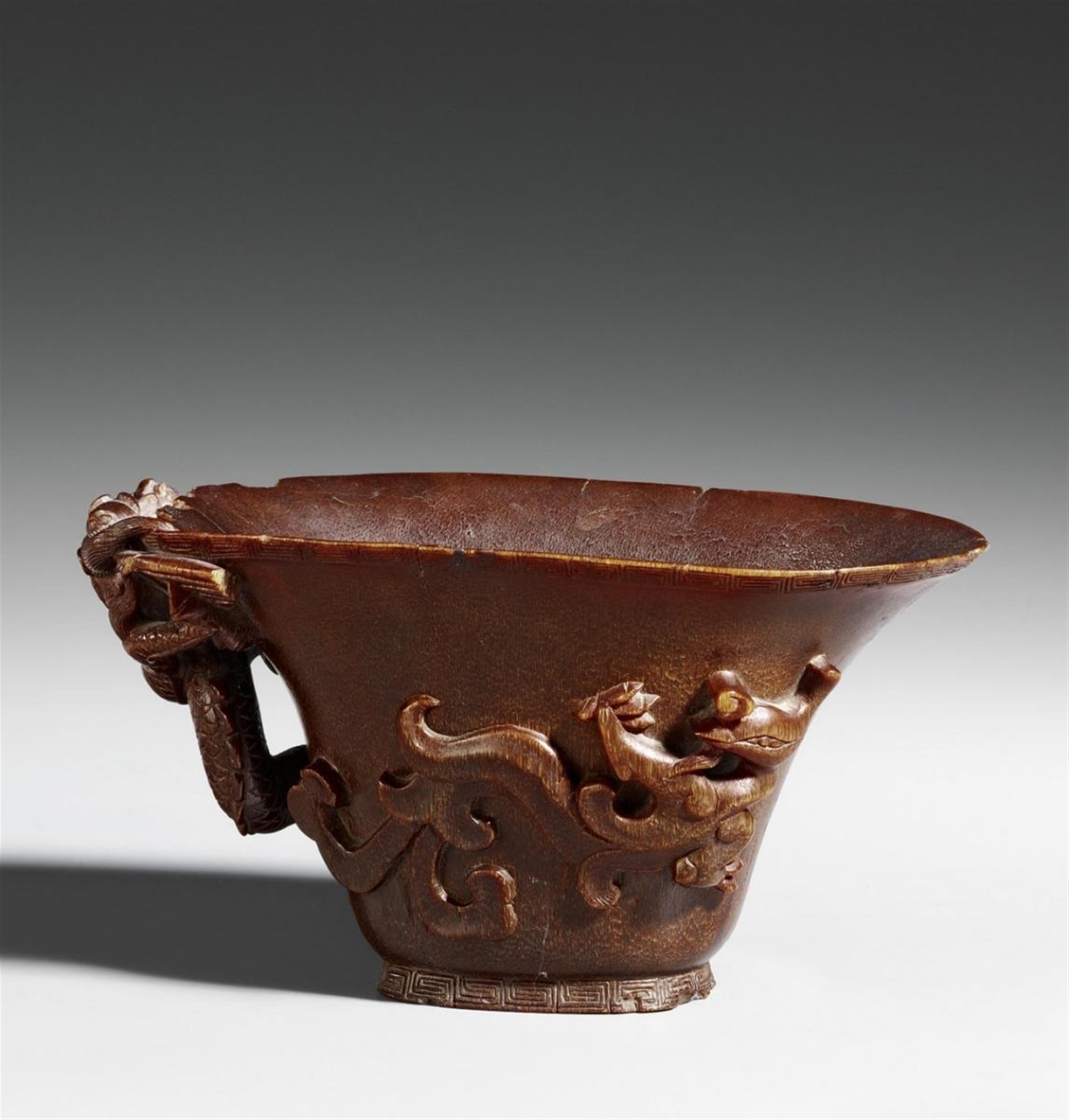 A rhinoceros horn libation cup. Qing dynasty - image-1