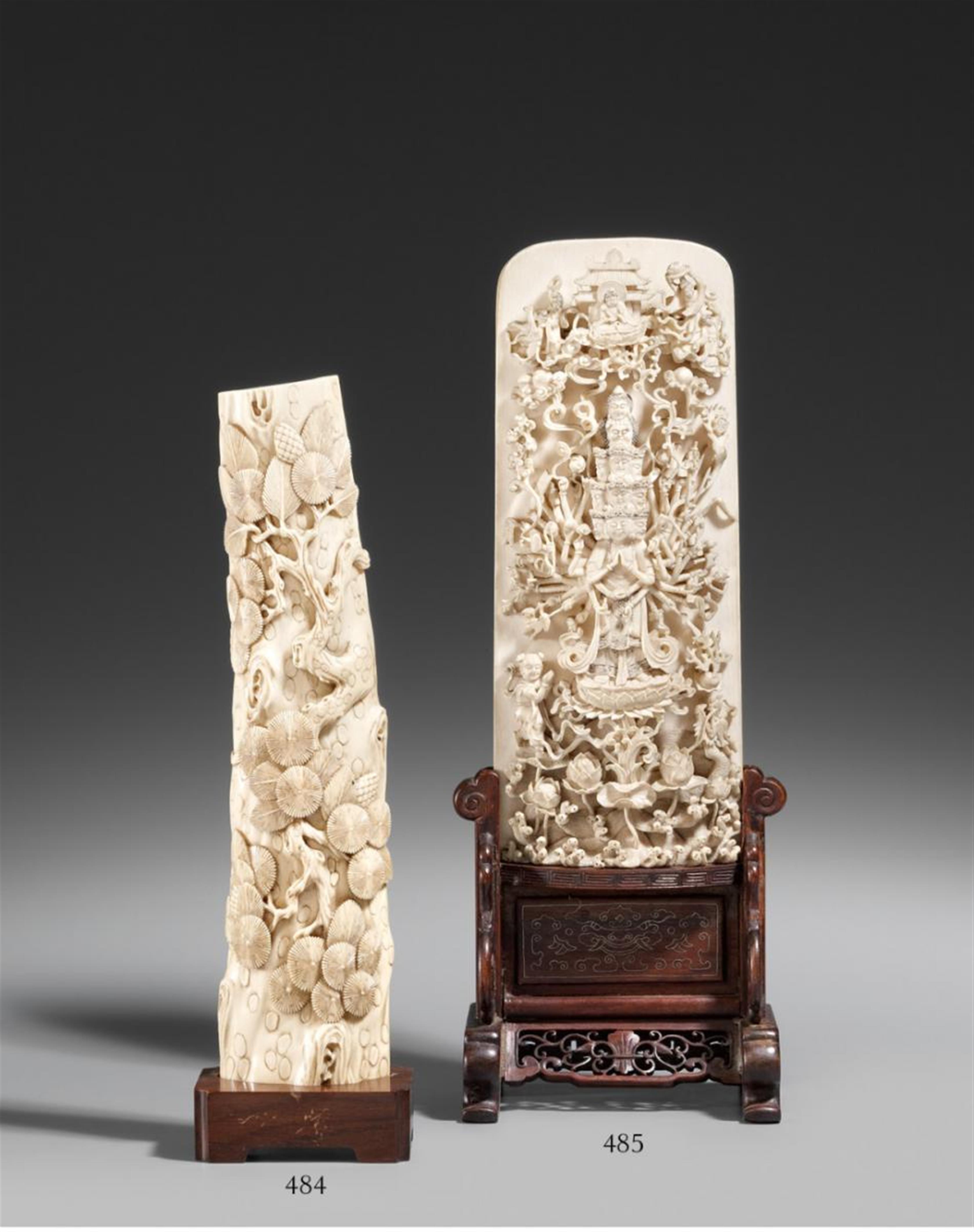 A Canton ivory stela carved with an eleven-headed Guanyin. Late 19th century - image-1