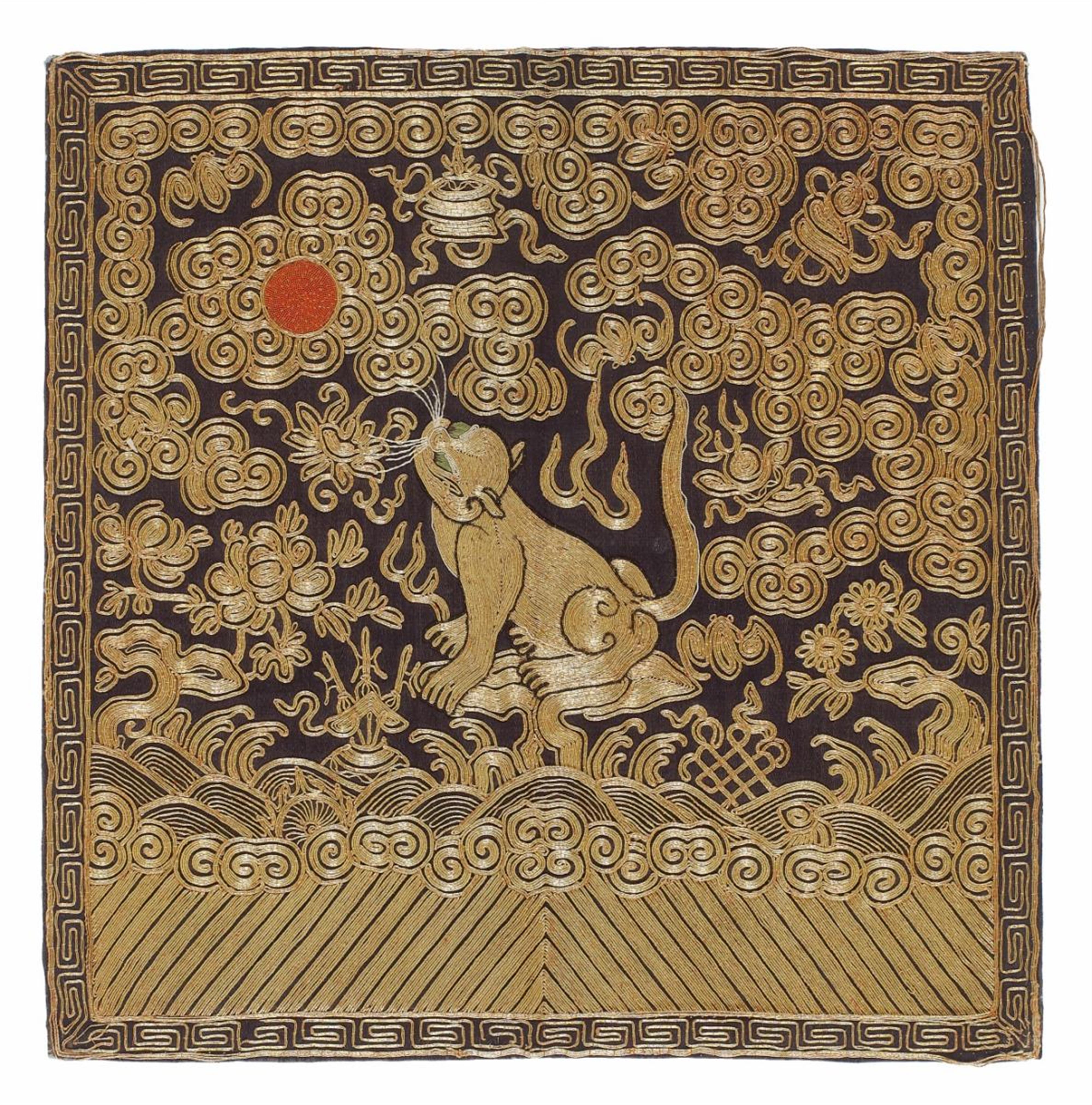 A group of 14 textiles and embroideries. Around 1900 - image-2