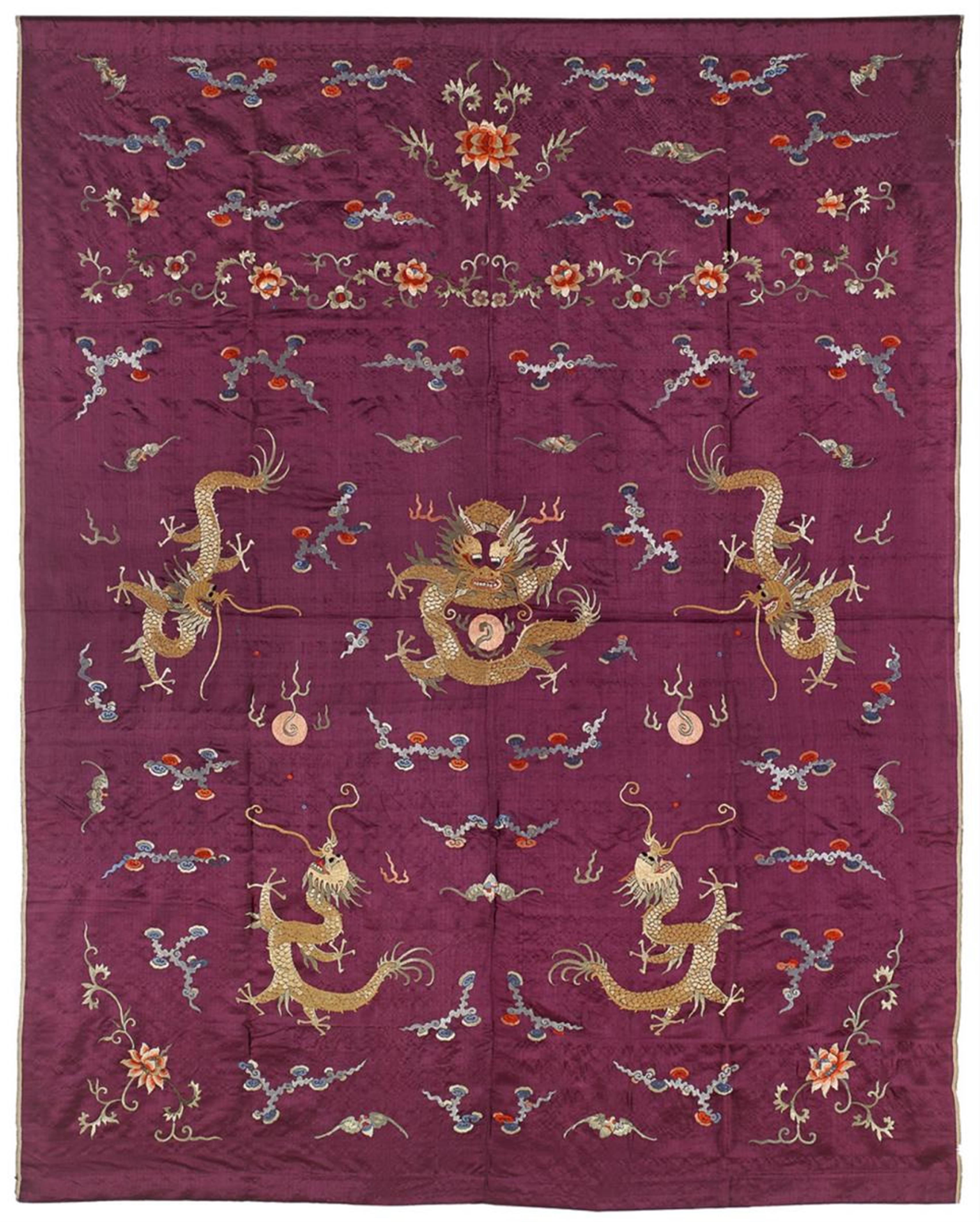 A large embroidered panel. Around 1900 - image-1