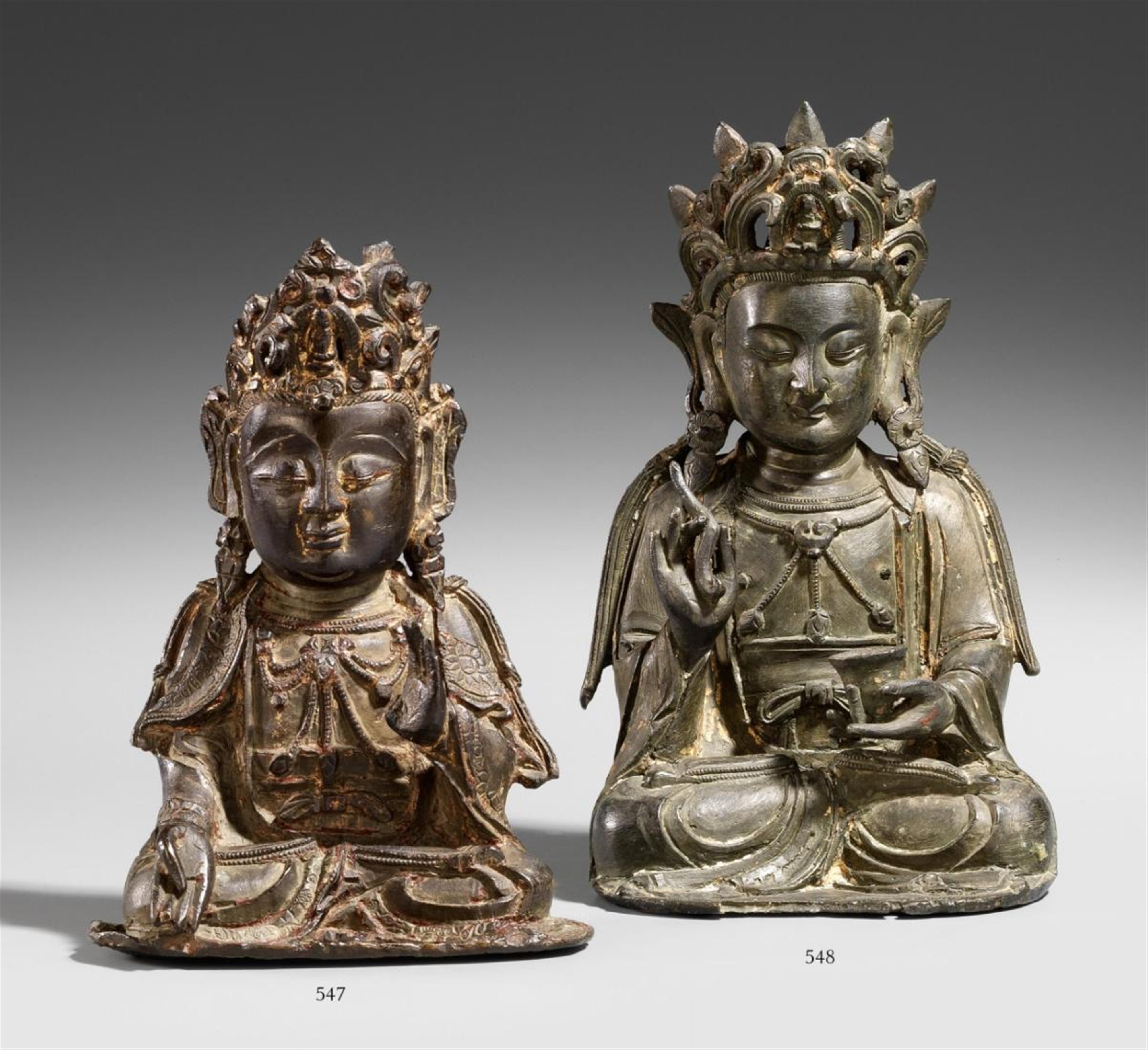 A bronze figure of Guanyin. Late Ming dynasty - image-1