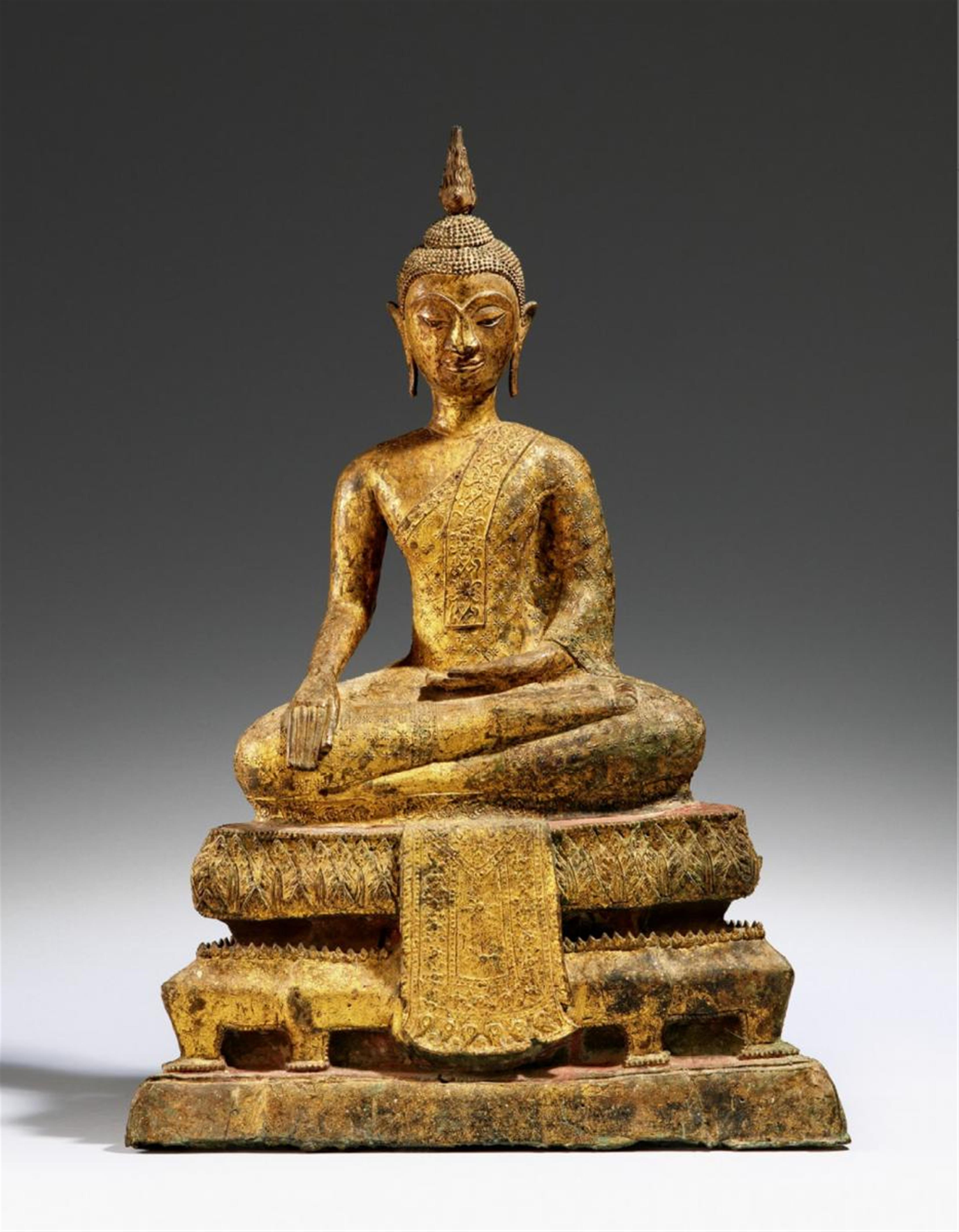 A Ratanakosin gilded bronze figure of Buddha maravijaya. Early 19th century - image-1