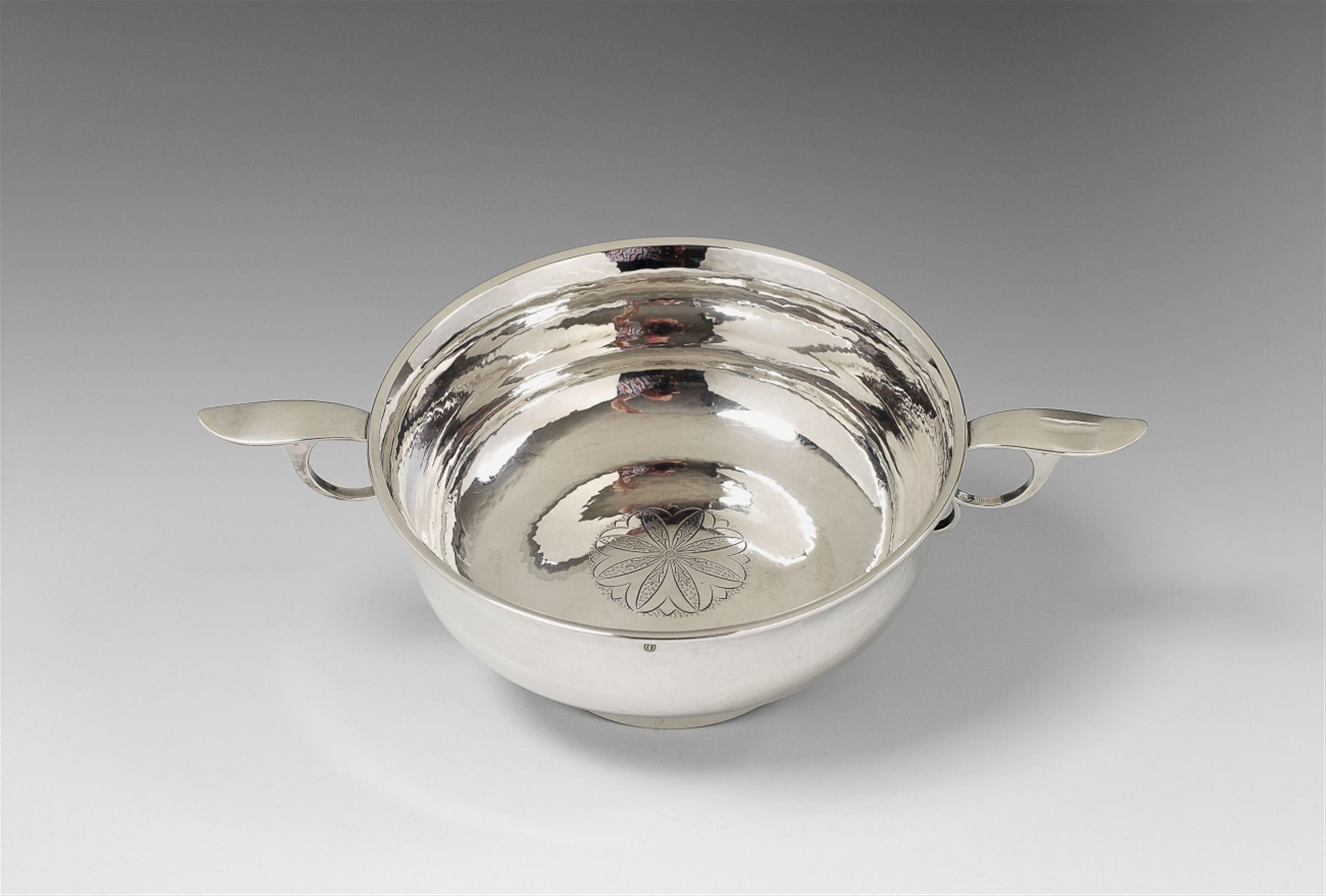 A Berlin silver dish. Marks of Hans Markl, ca. 1950. - image-1