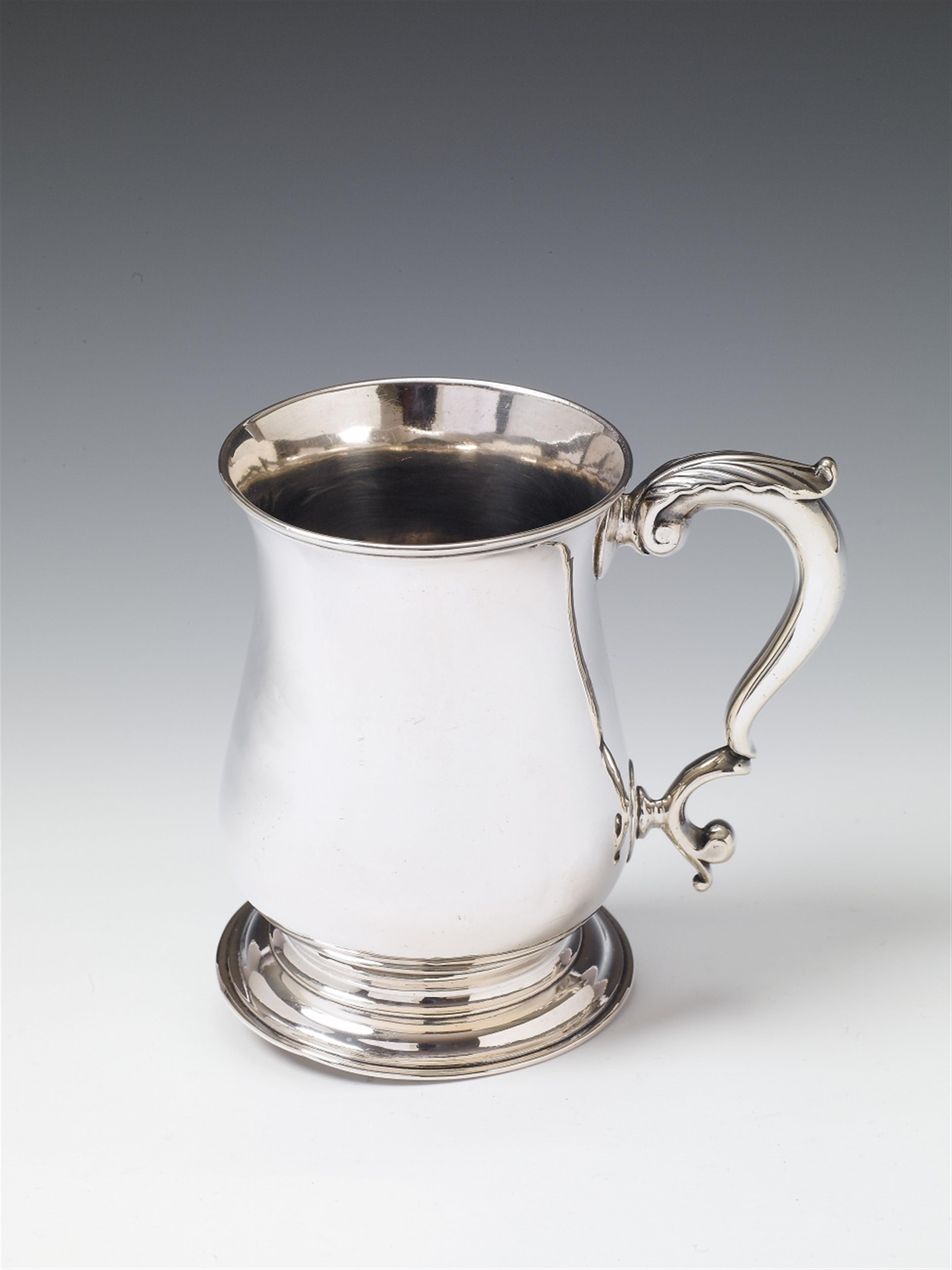 A George II London silver mug. Marks of William Shaw II & William Preist, 1758. - image-1