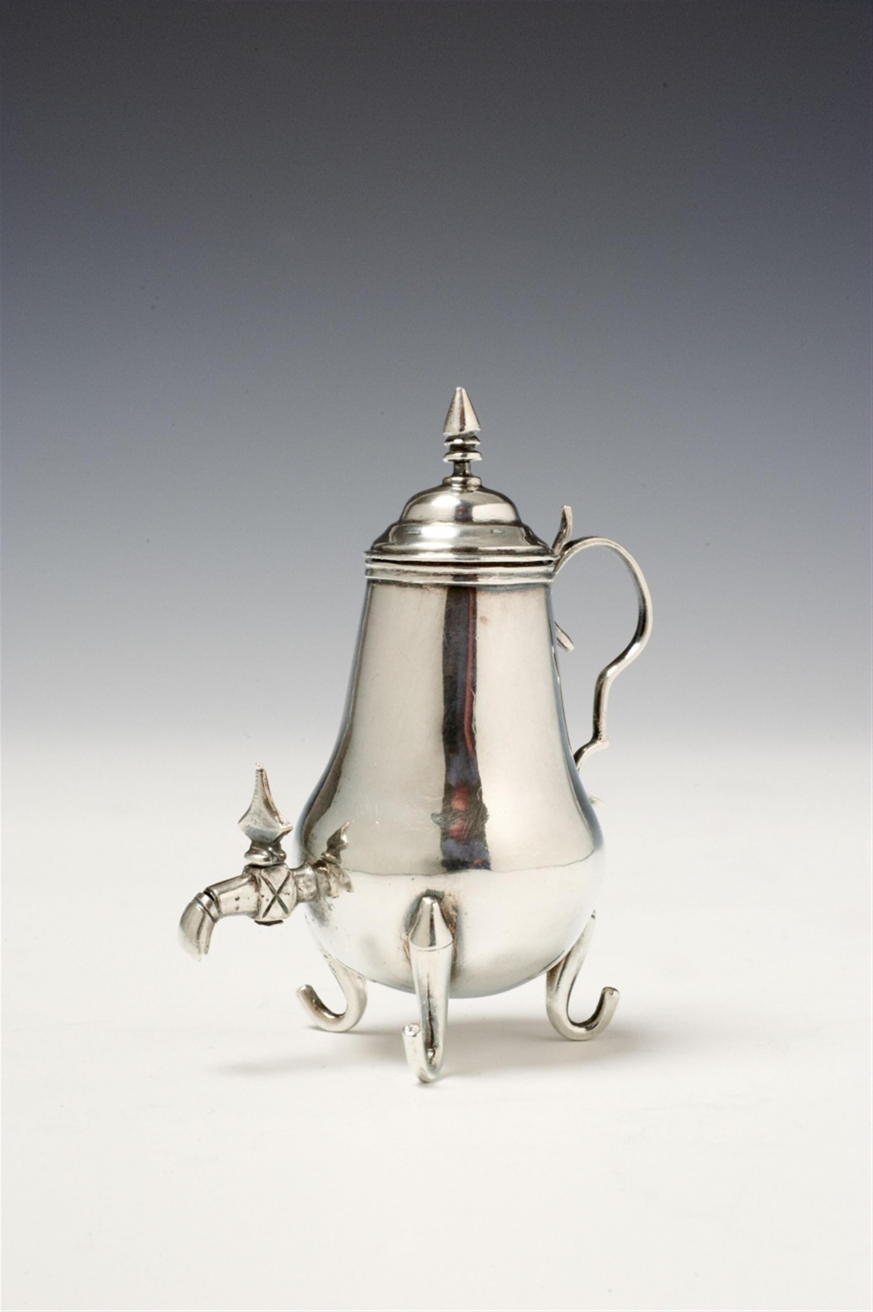 A probably Dutch miniature silver pitcher. Unmarked, 2nd half 18th C. - image-1