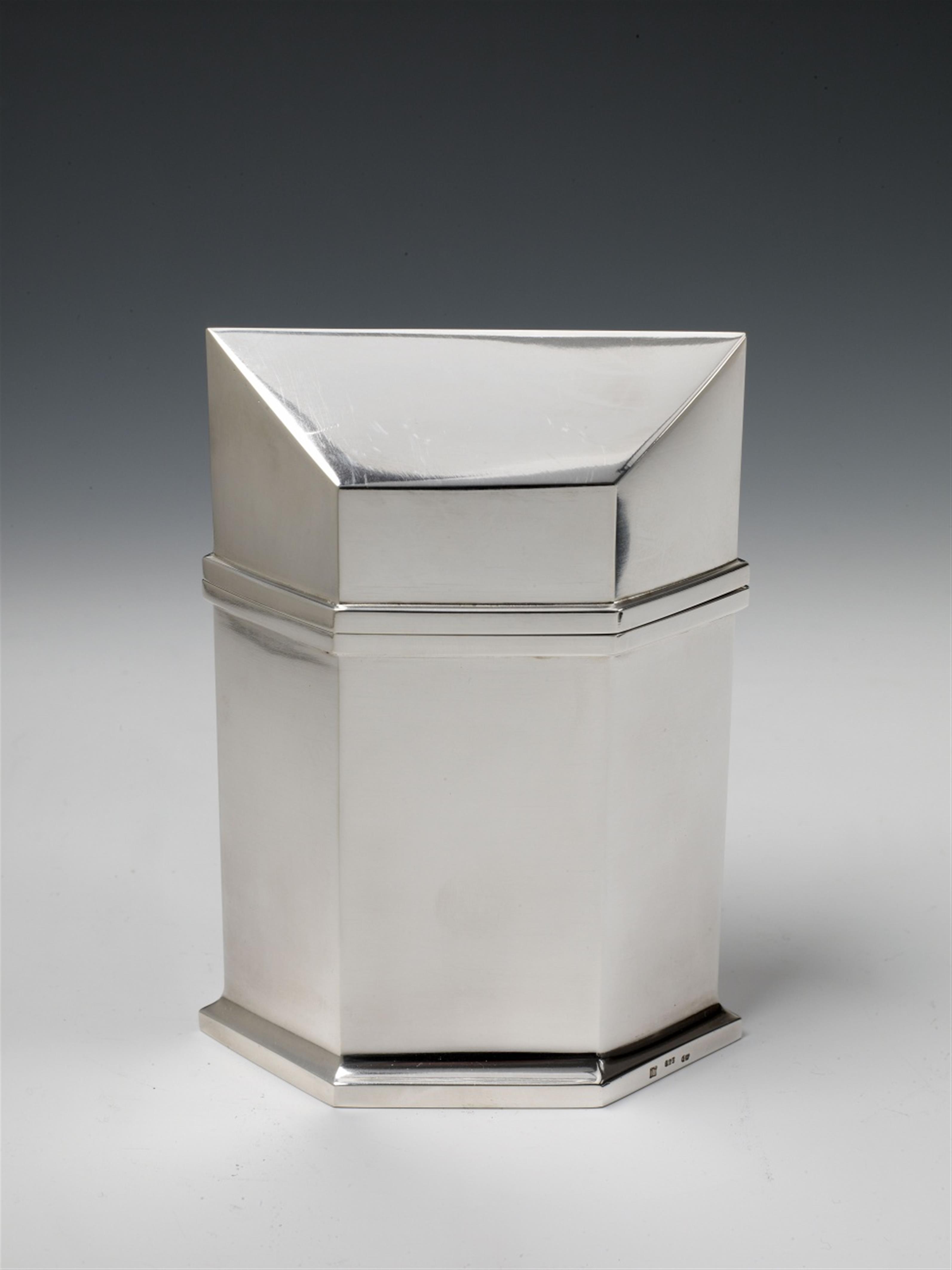 A Cologne silver tea caddy. Marks of Wilhelm Nagel, 1985. - image-1