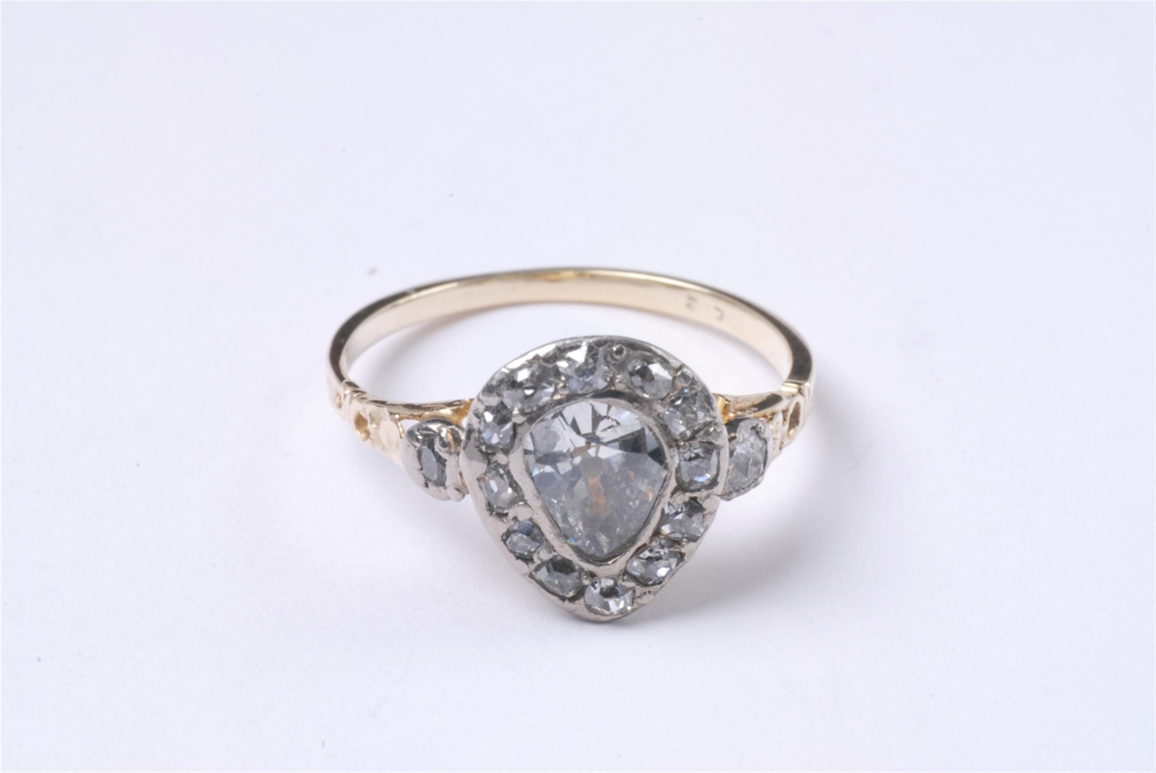 Ring mit Diamanttropfen - image-1