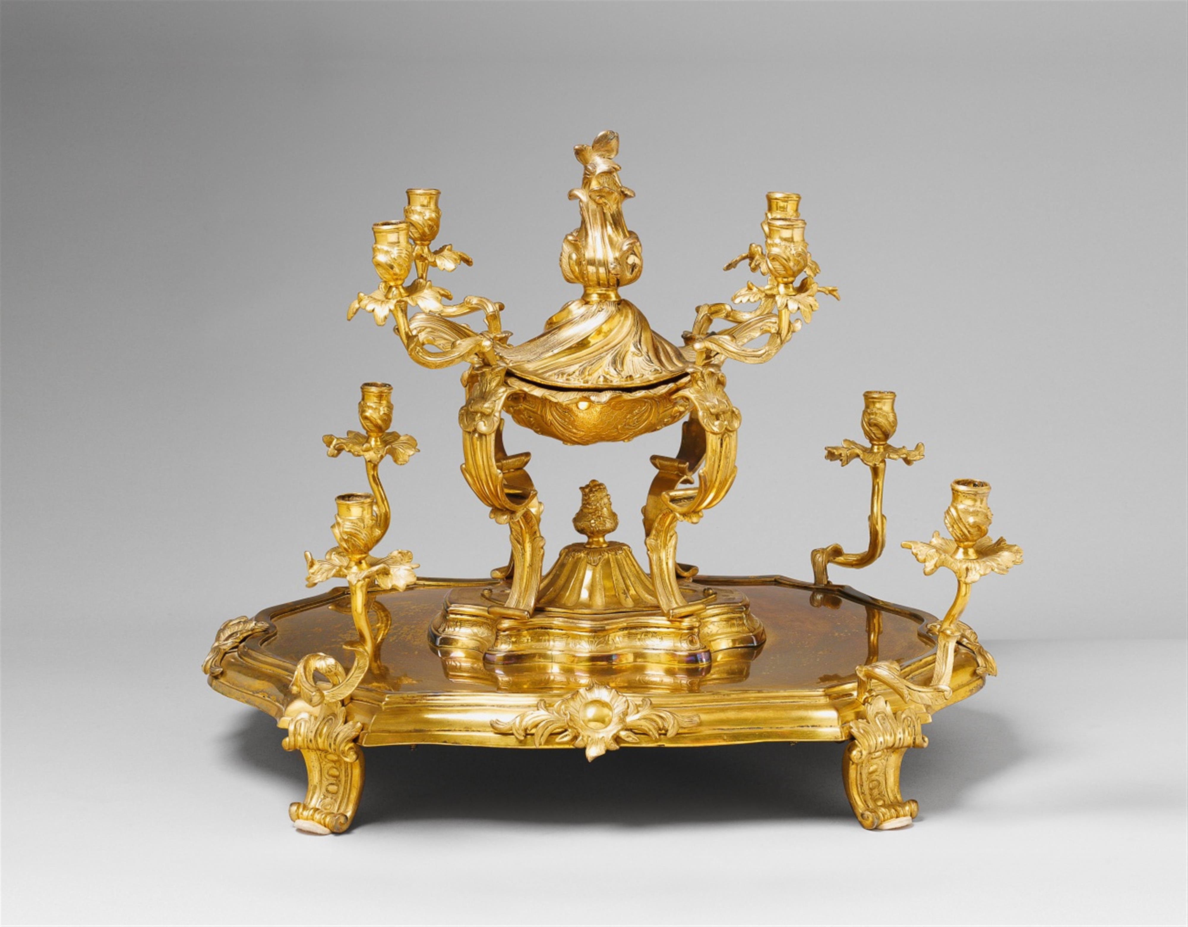 A gilt bronze table centrepiece. - image-2