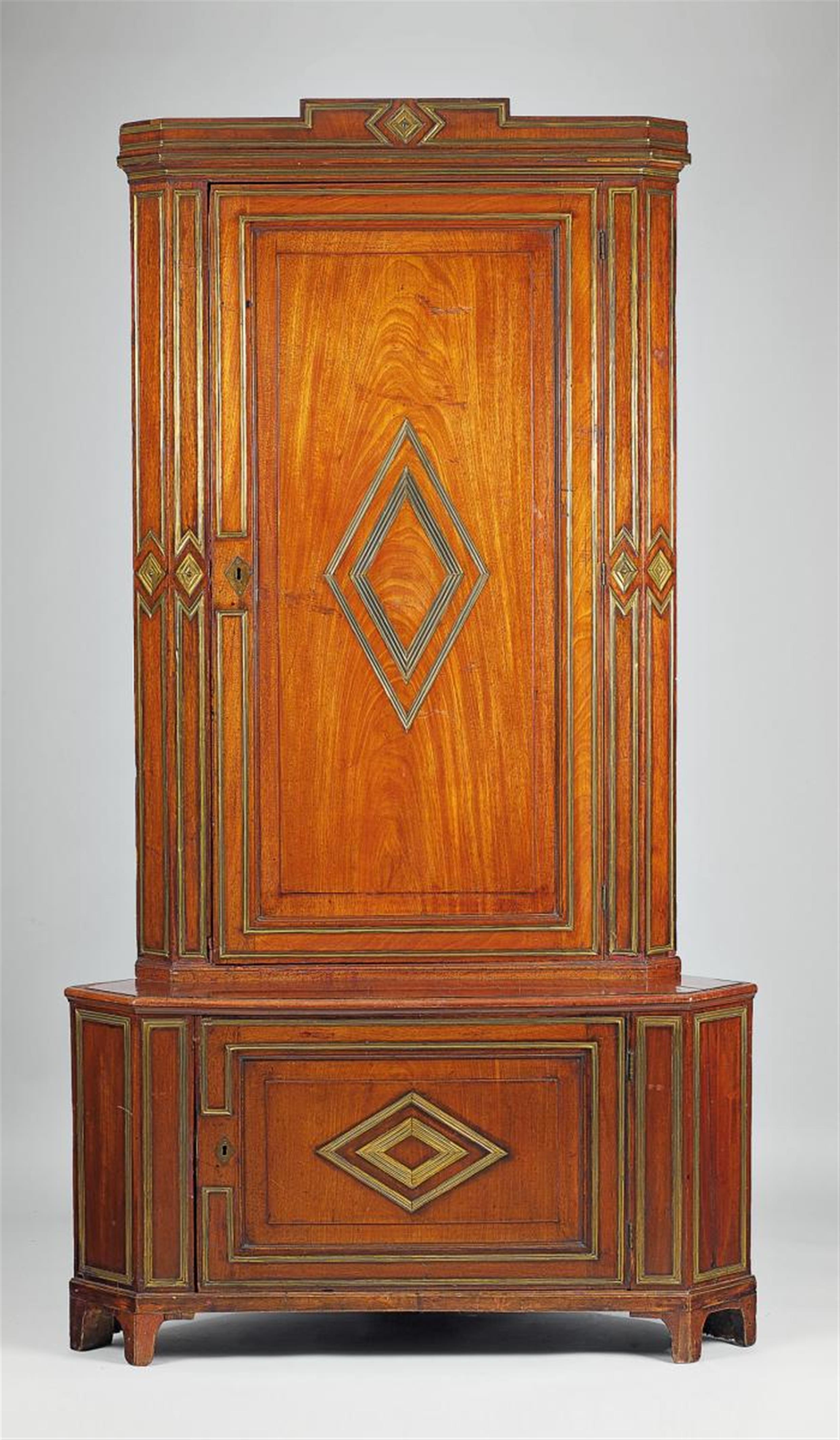 A Russian corner cabinet à deux corps. - image-1