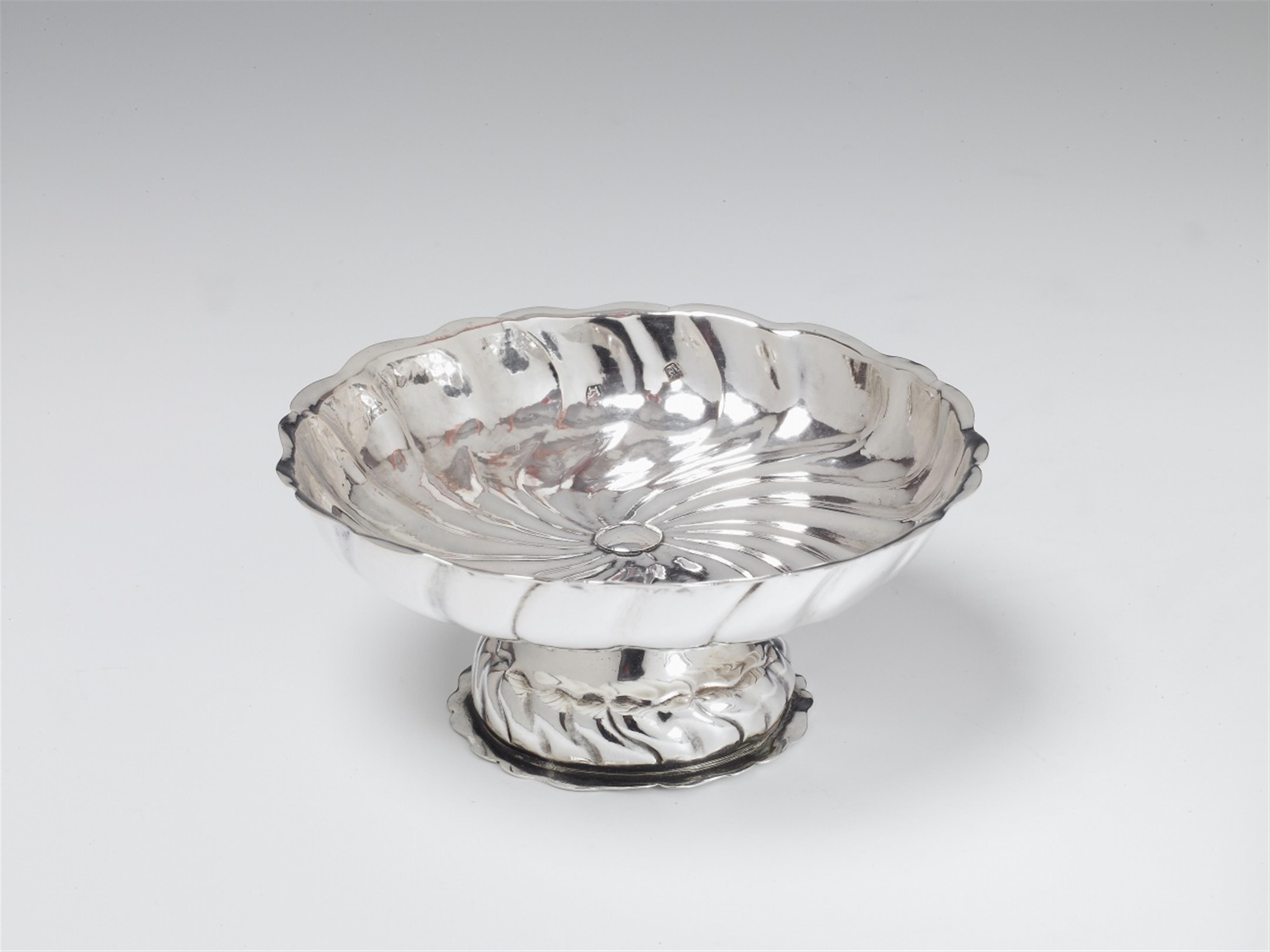 A Cologne silver footed bowl. Marks of Hermann Joseph Simon, 1782. - image-1