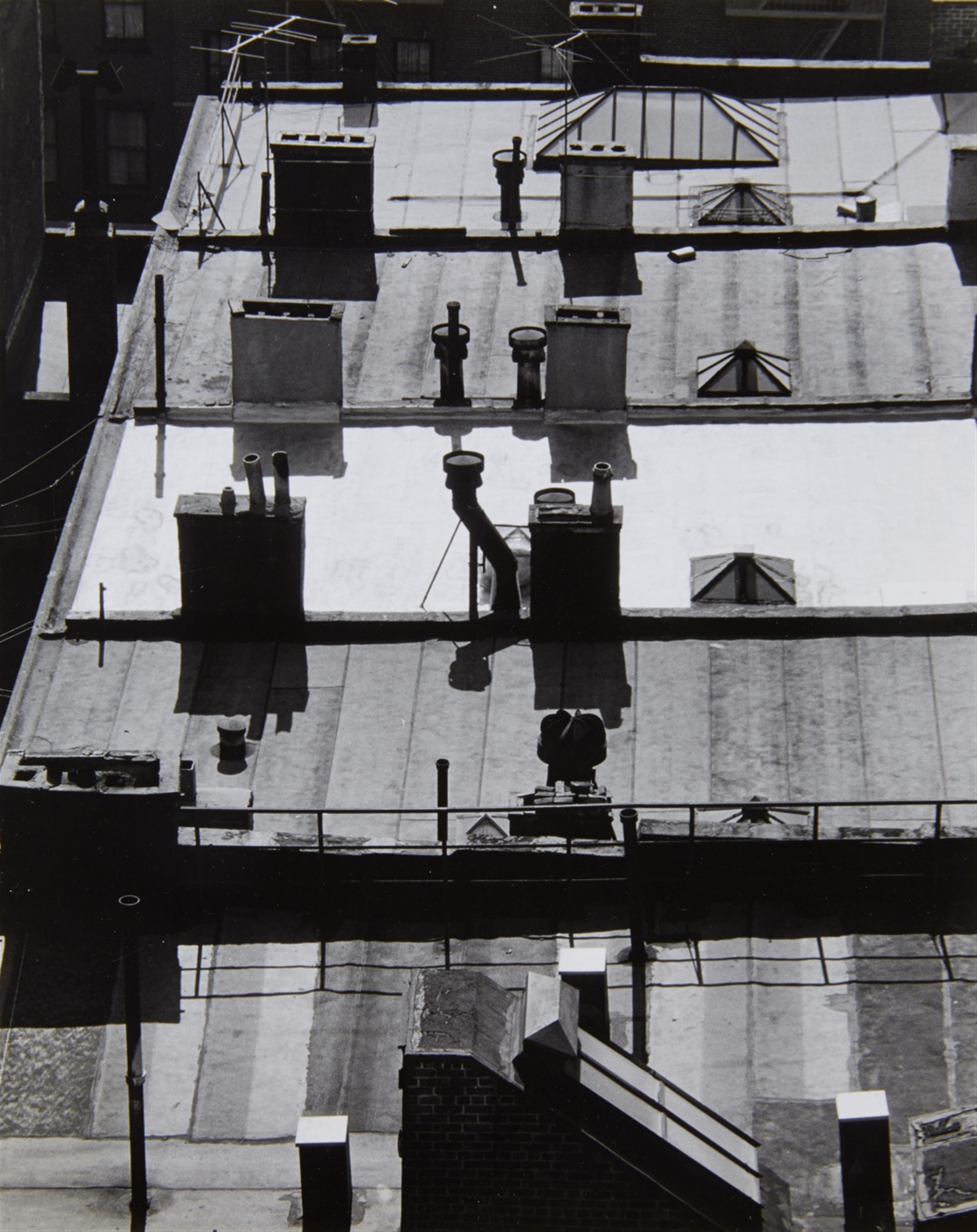 Andreas Feininger - Roofs on tenements on West 20/19th street, New York - image-1