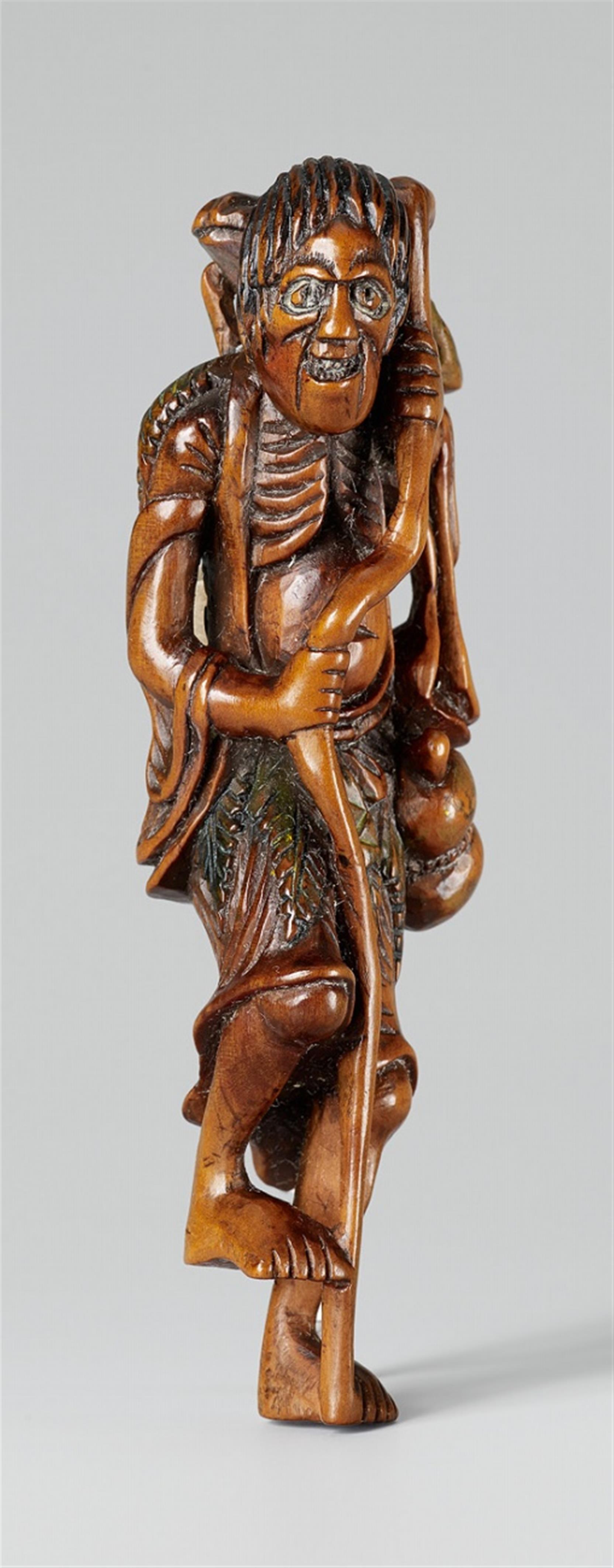 A large boxwood netsuke of an emaciated Gama Sennin. 19th century - image-1