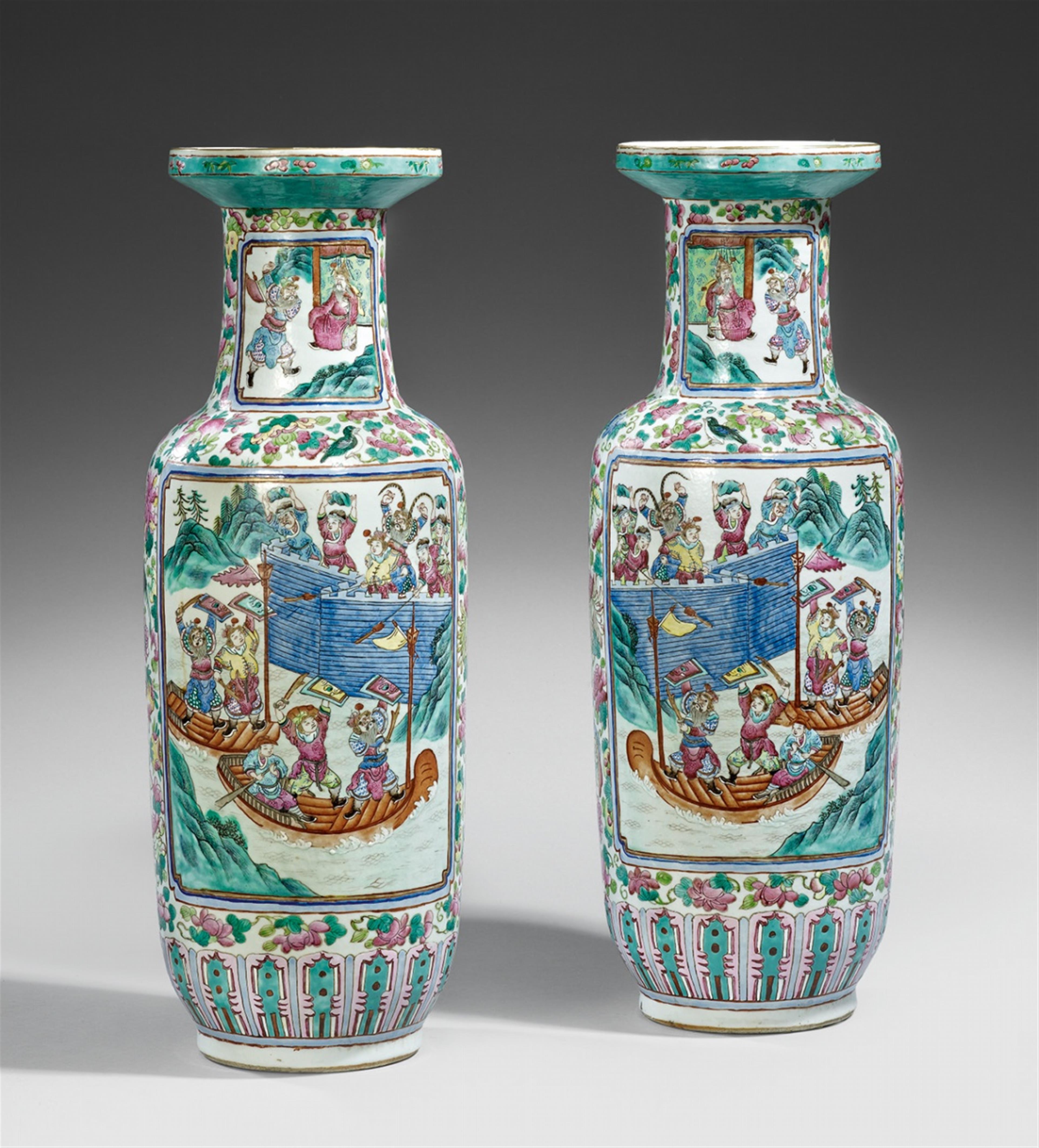 A pair of large famille rose rouleau vases. 19th/20th century - image-1