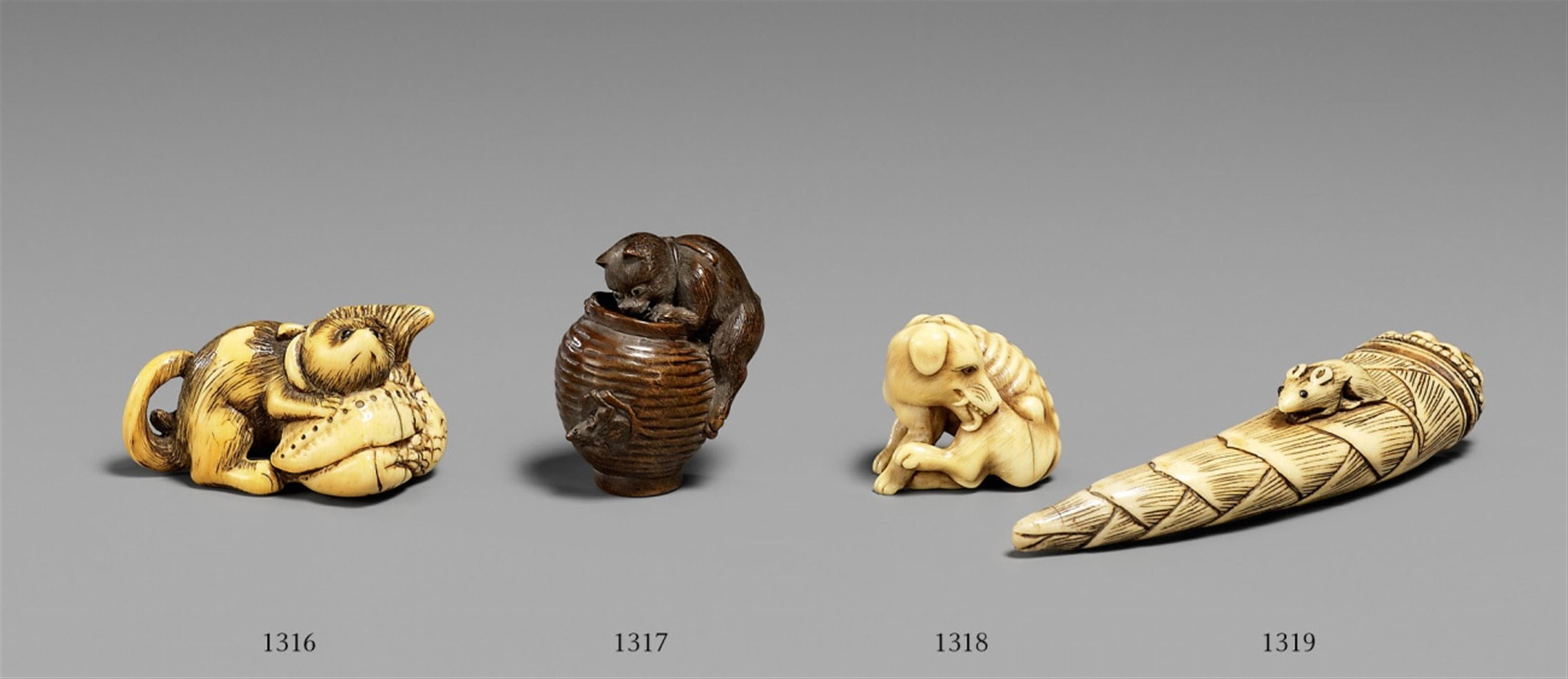 A stag antler netsuke of a rat on a long bamboo shoot. 19th century - image-1