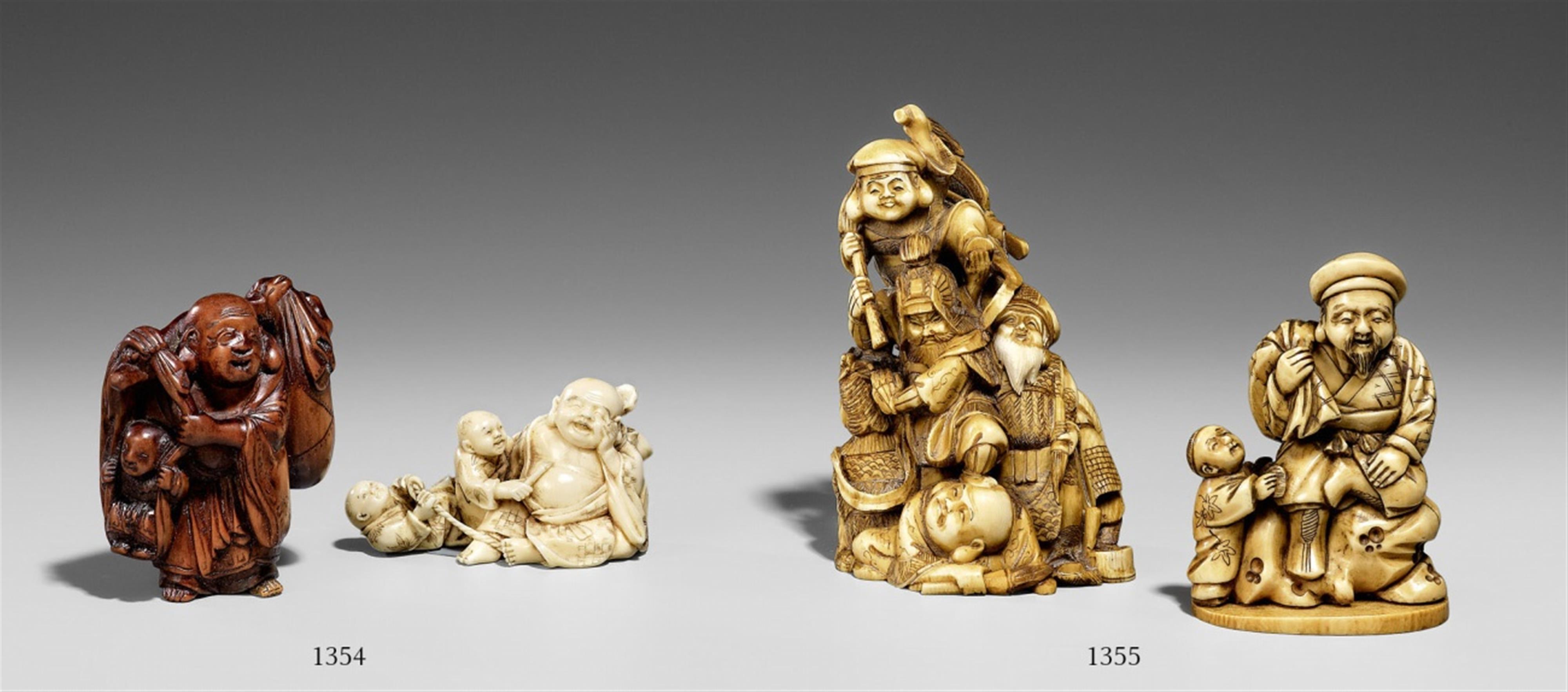 Two stained ivory okimono. Late 19th century - image-1