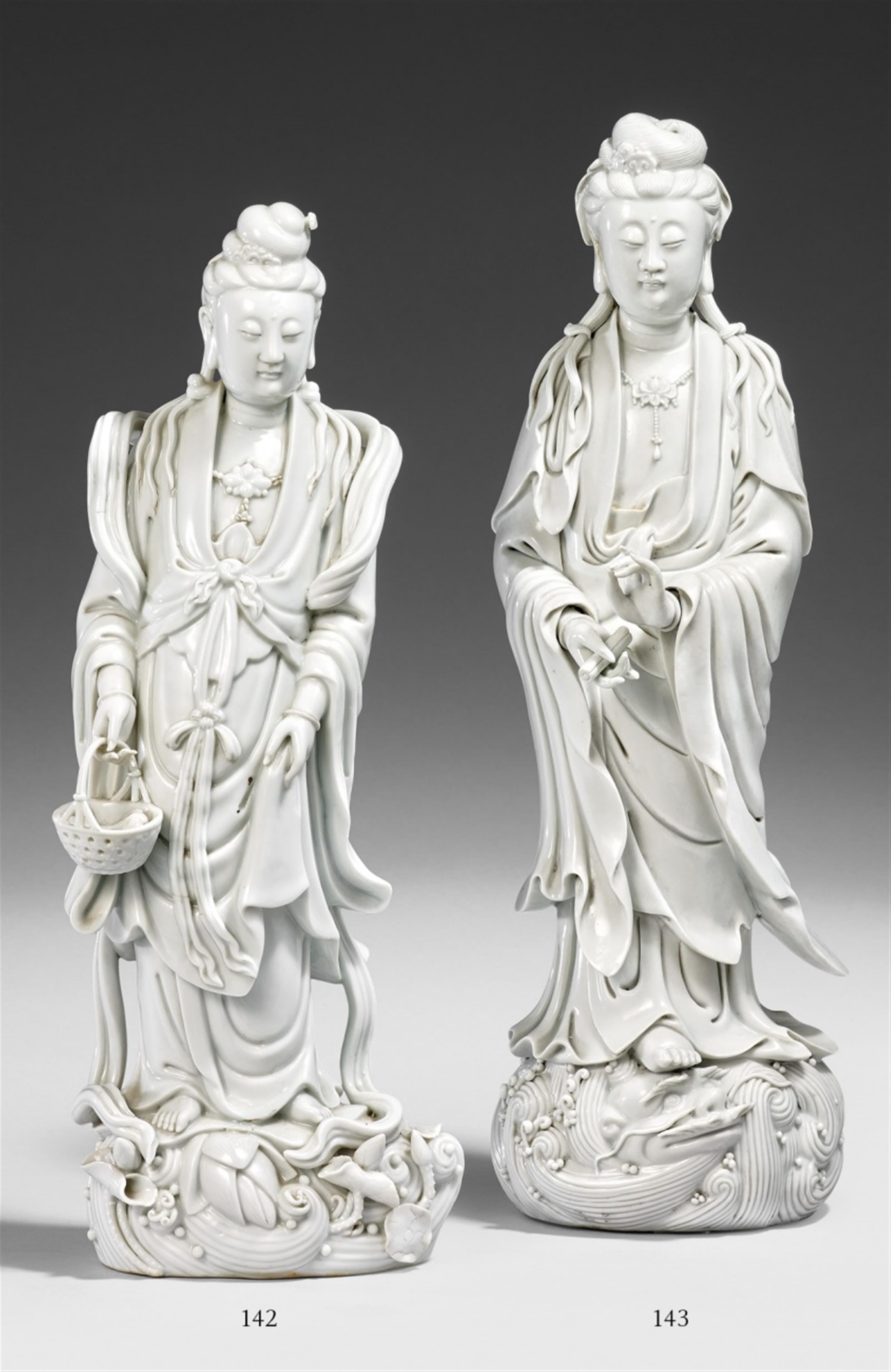Blanc de chine-Figur einer Guanyin. 19./20. Jh. - image-1