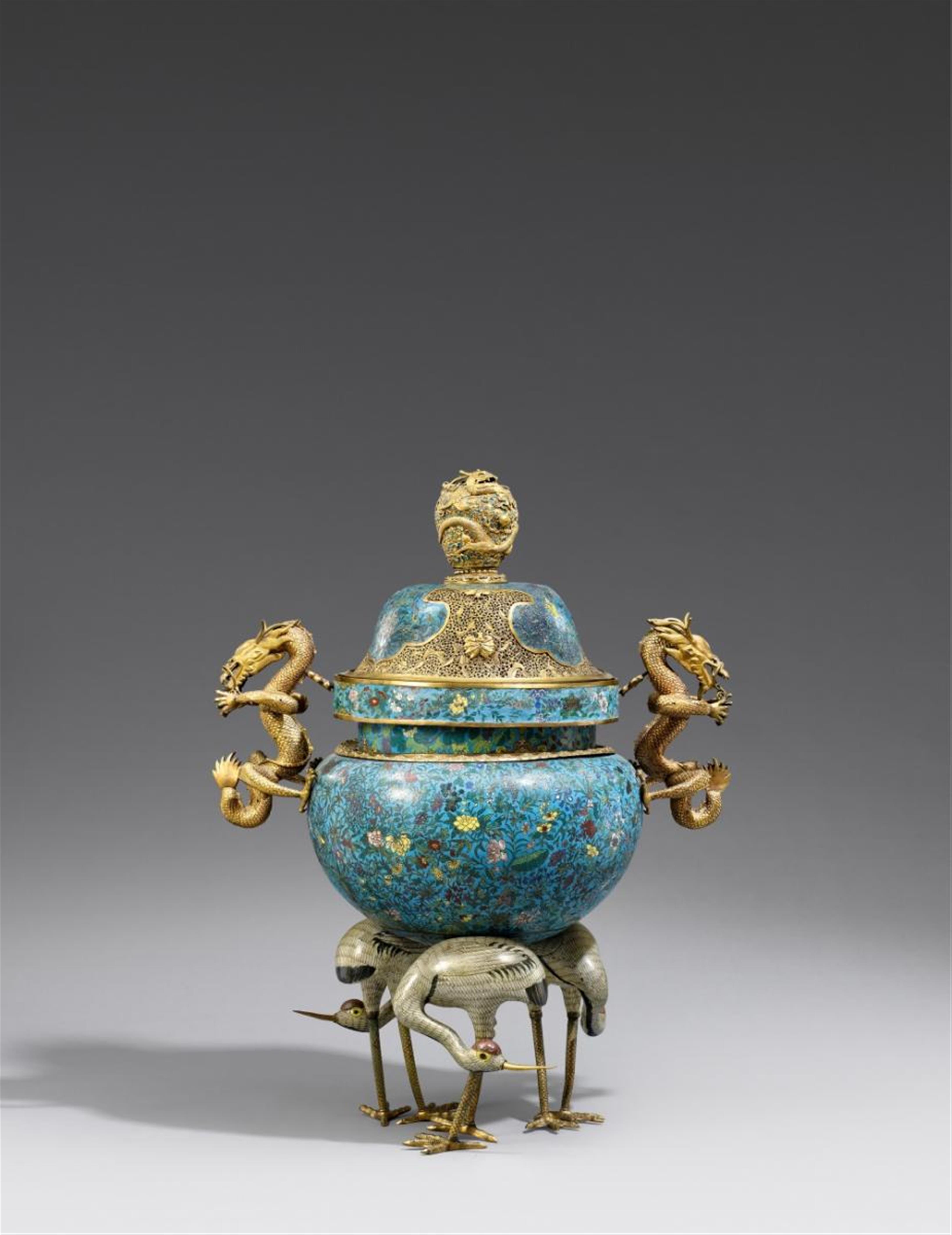 A very large cloisonné enamel incense burner. Late 18th/19th century - image-1