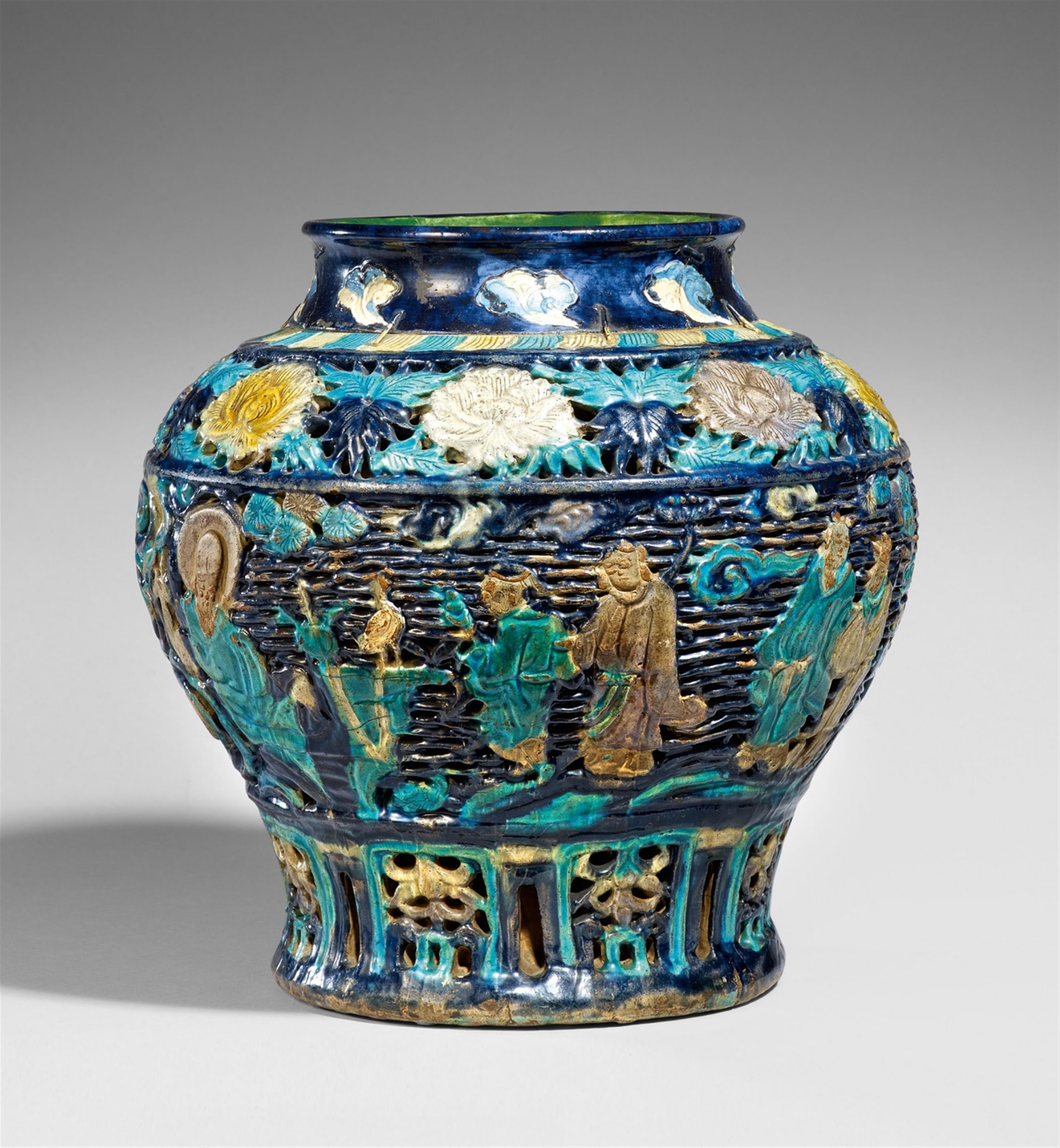 A fahua glazed pottery jar. Ming dynasty, 16th century - image-1