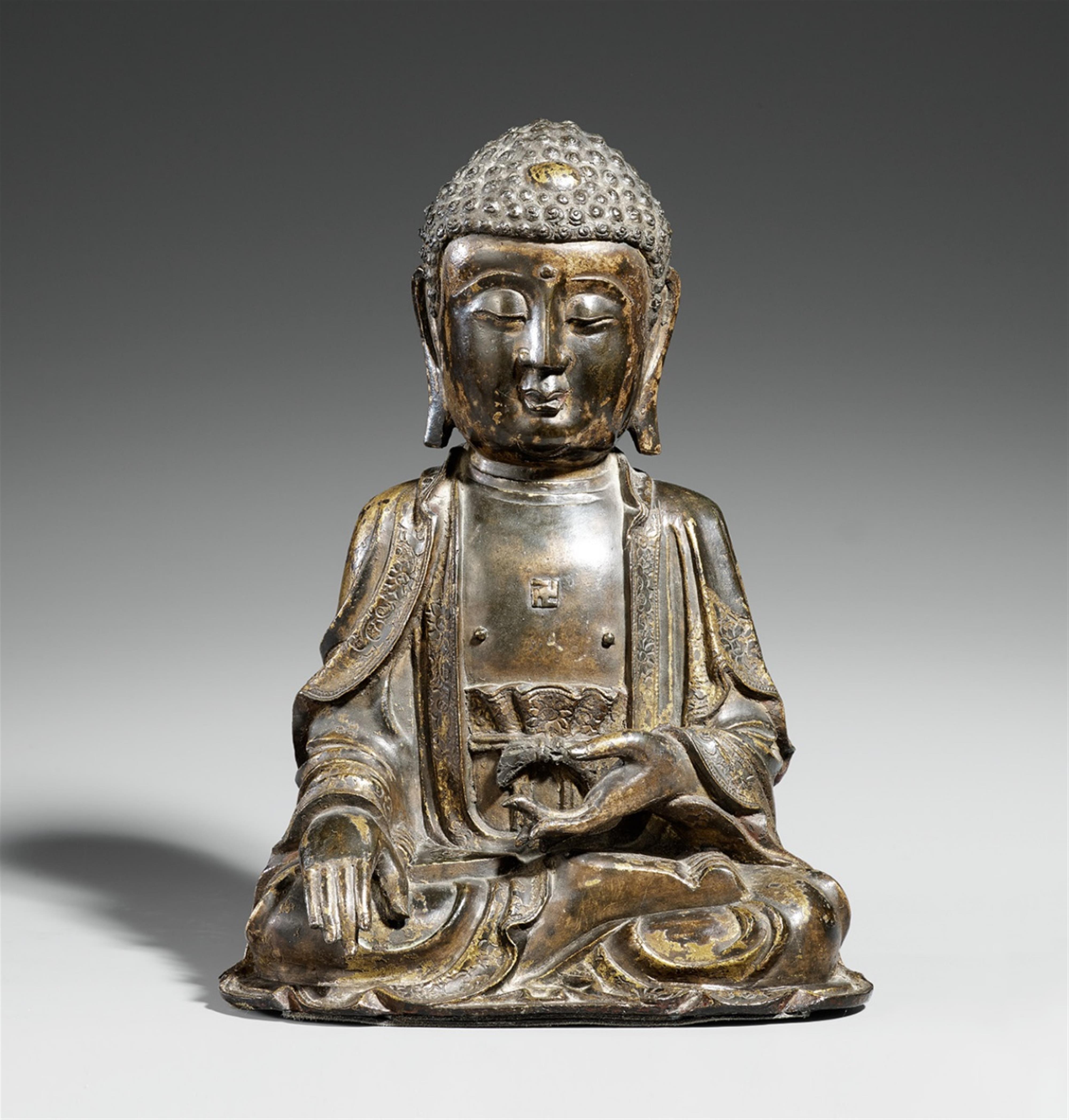 Buddha Shakyamuni. Bronze. Späte Ming-Zeit - image-1