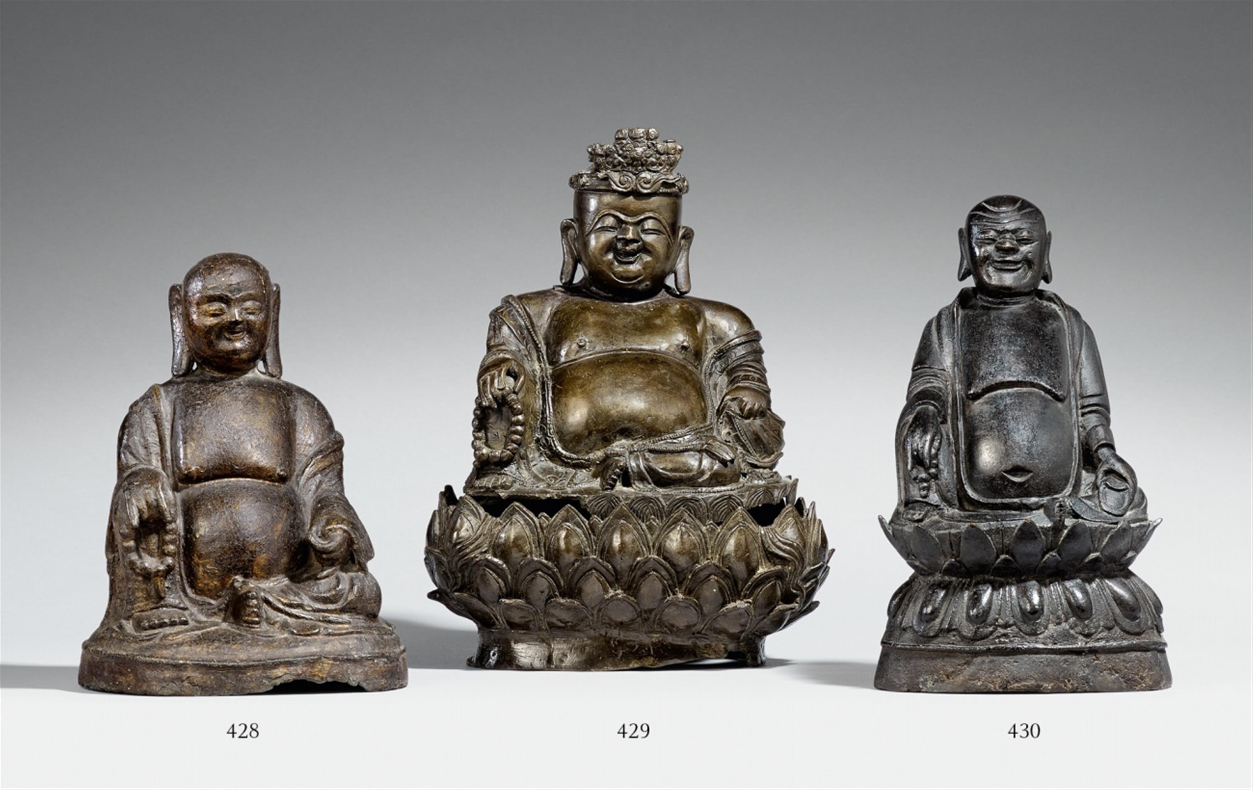 Bekrönter Milefo, auch Budai. Bronze. Qing-Zeit - image-1