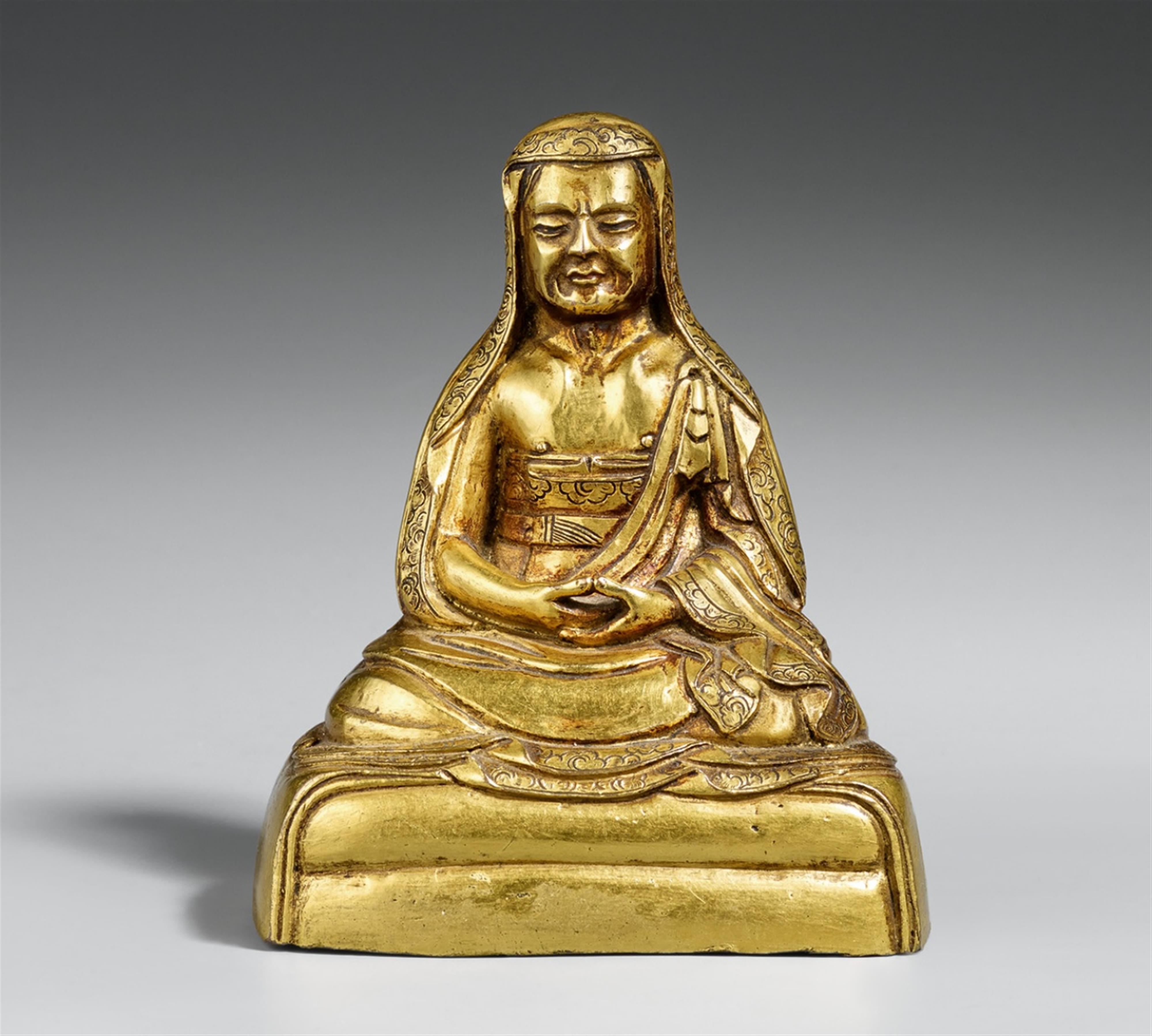 A Tibetan gilt bronze figure of Arhat Ajita. 18th century - image-1