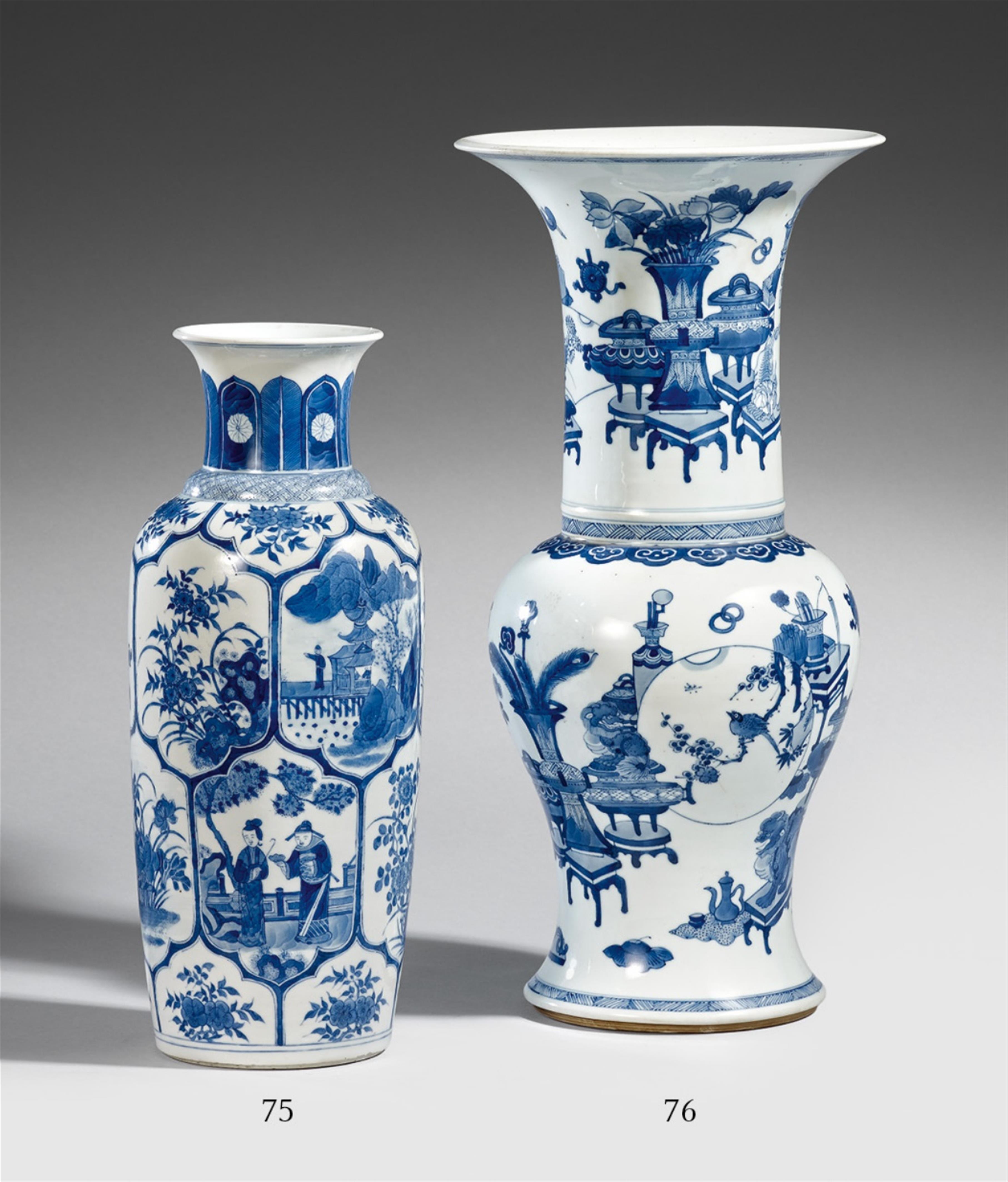 Blau-weiße yenyen-Vase. Qing-Zeit (1644-1911) - image-1